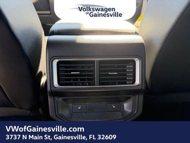 Volkswagen Atlas Cross Sport 2.0T Sel Premium R-Line With Navigation & Awd - Thumbnail 9