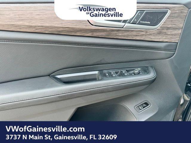 Volkswagen Atlas 2.0T Sel Premium R-Line With Navigation & Awd - Thumbnail 13