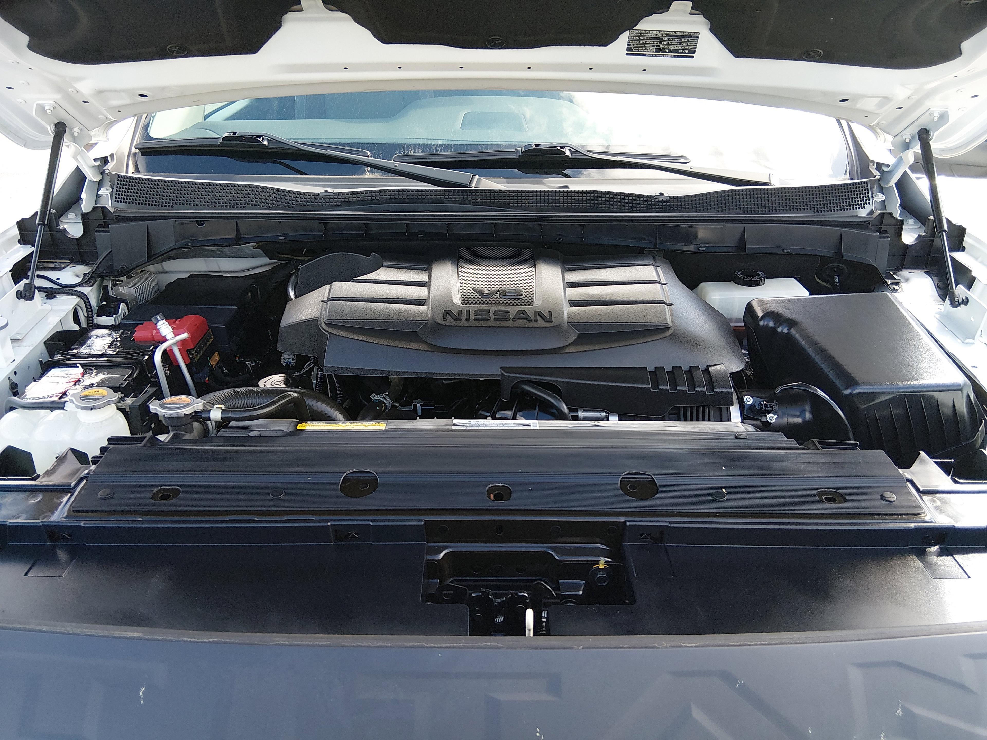 Nissan Titan 4X2 King Cab S - Thumbnail 9