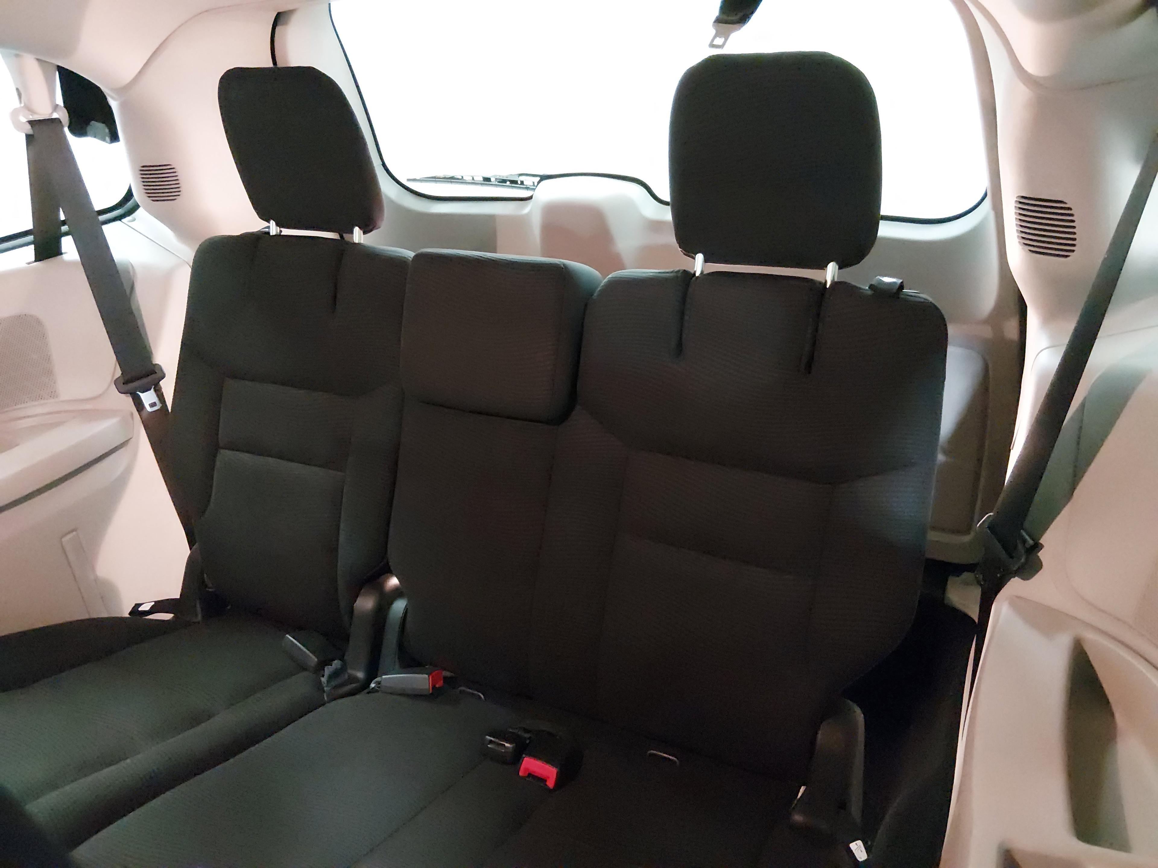 Dodge Grand Caravan - Thumbnail 17