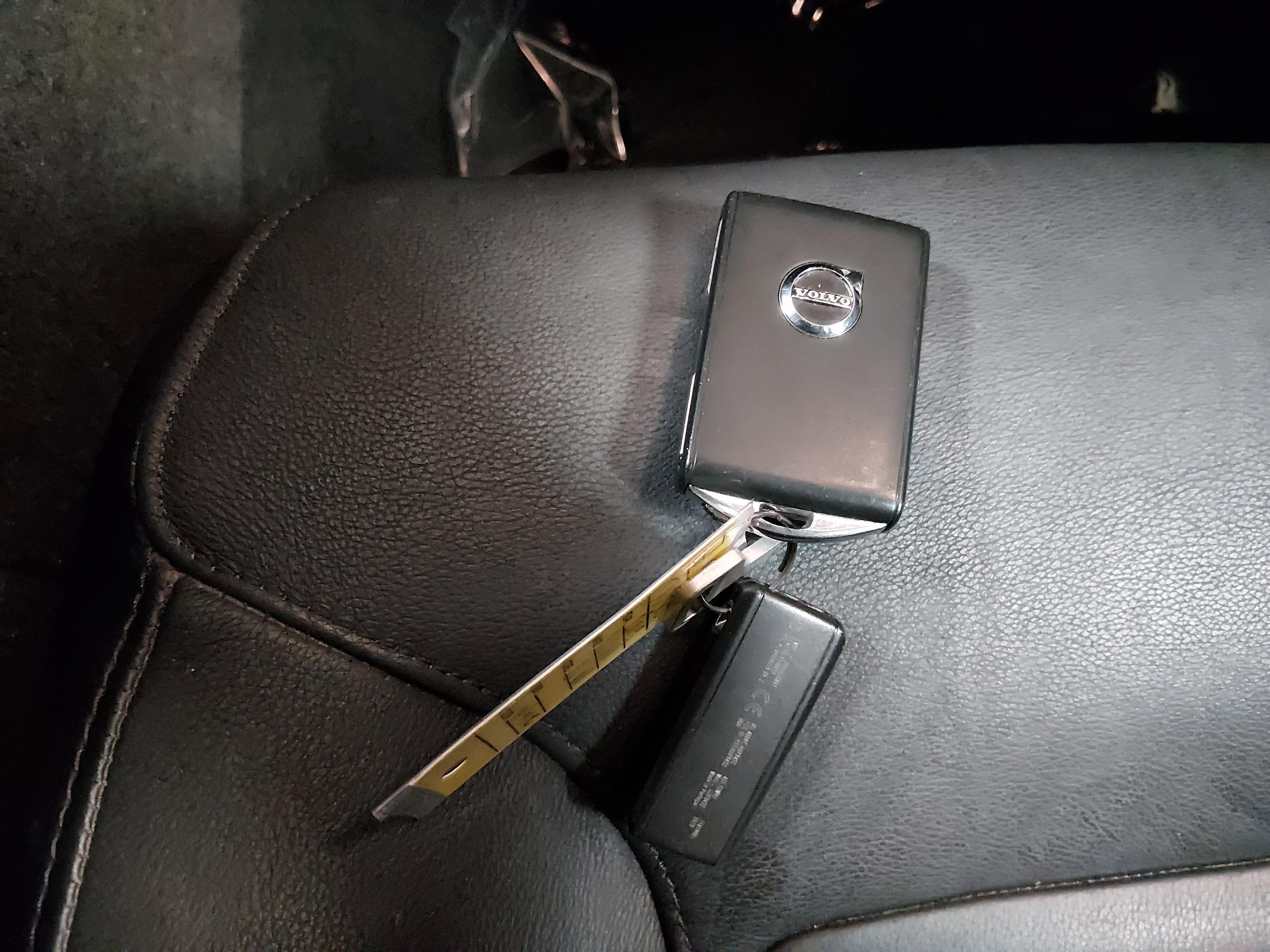 Volvo Xc60 T5 Fwd Momentum - Thumbnail 15