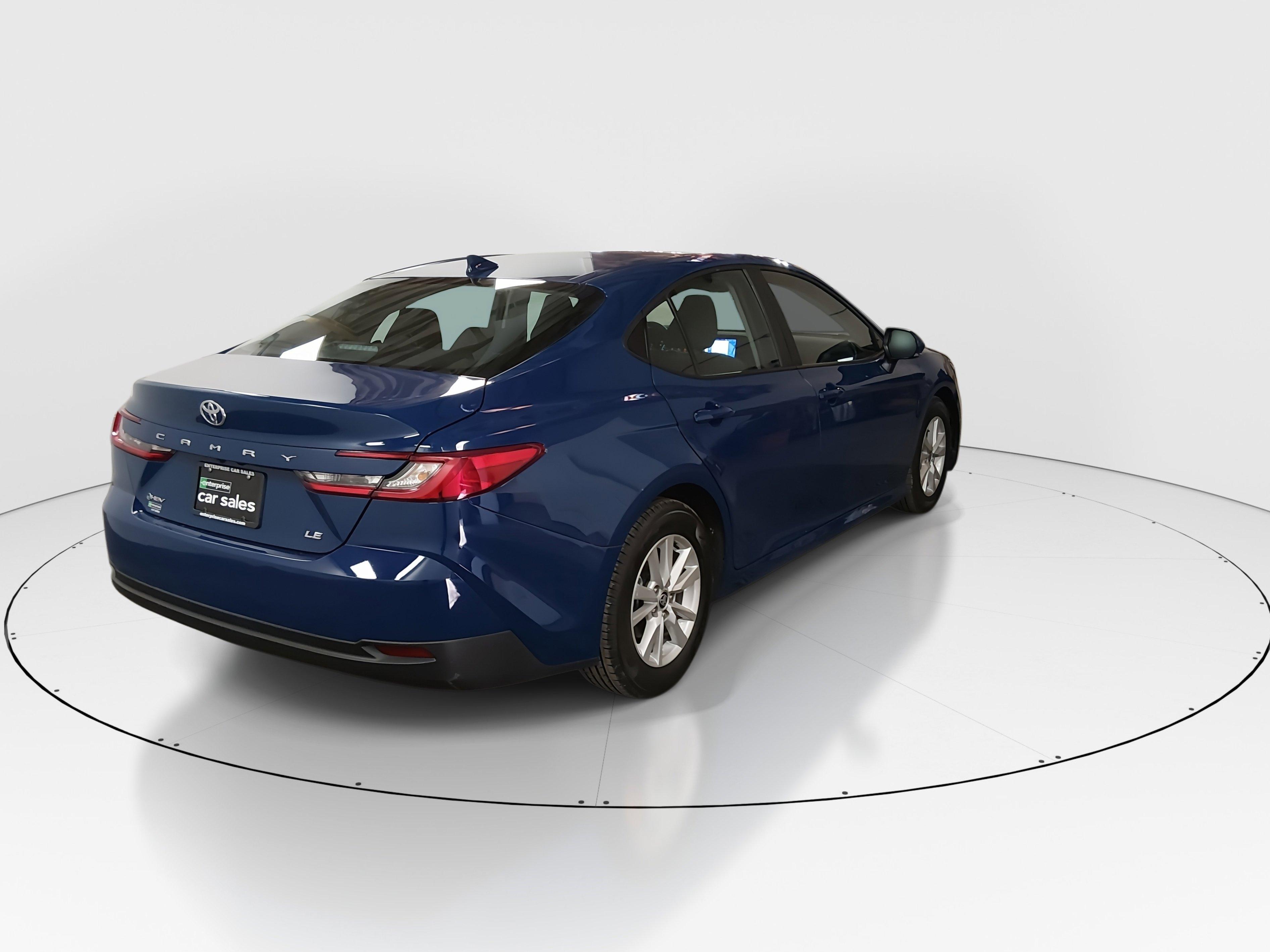 Toyota Camry Le - Thumbnail 7