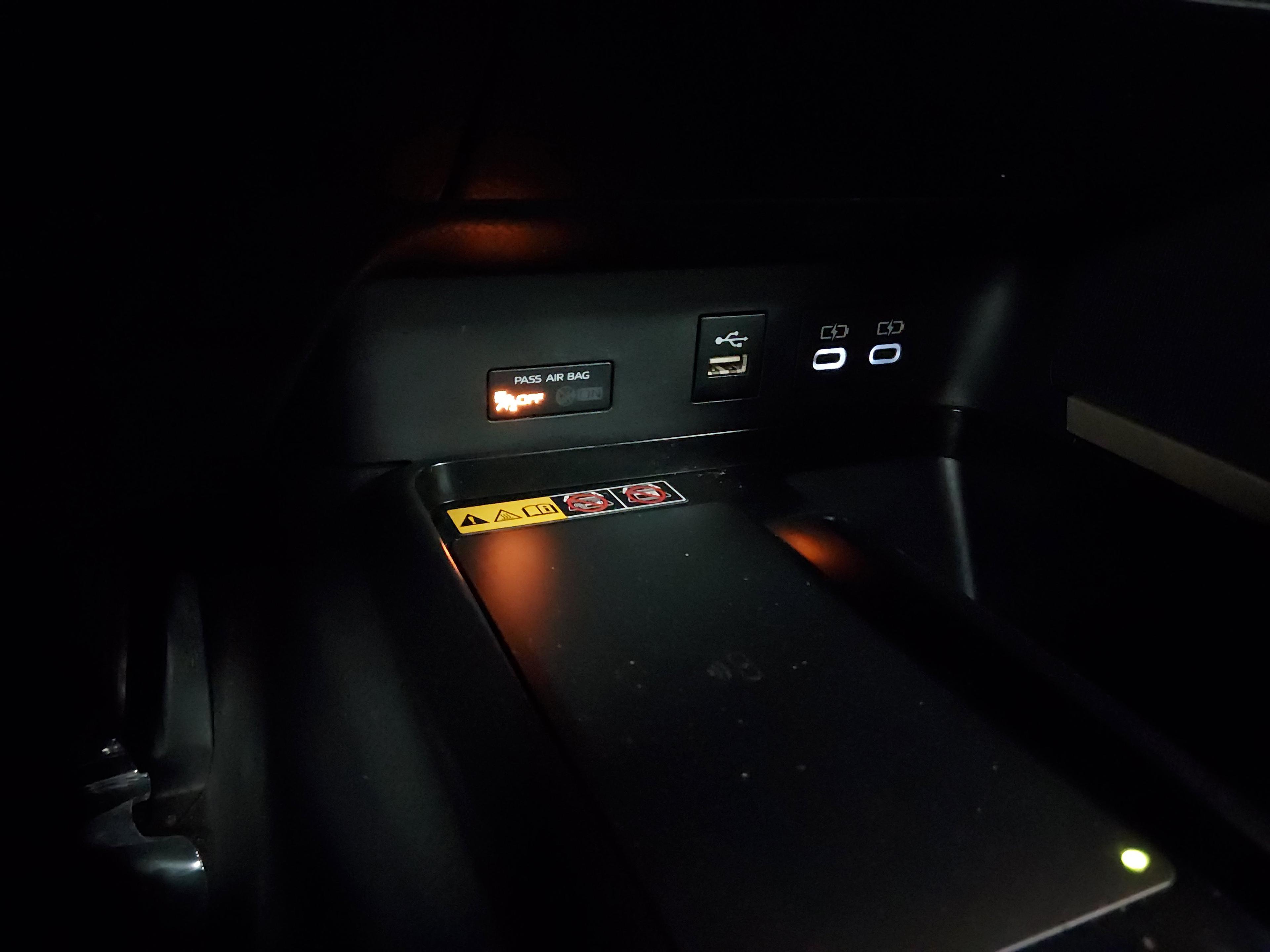 Toyota Camry Le - Thumbnail 18