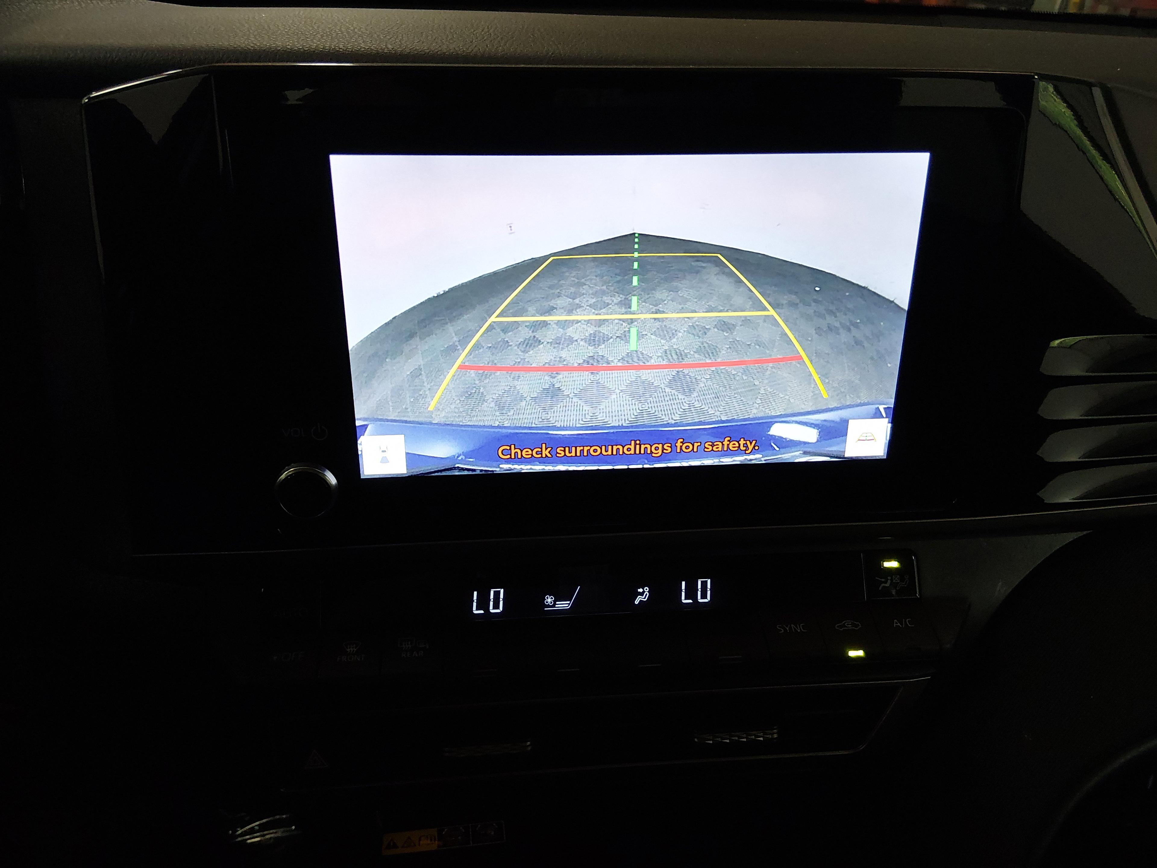 Toyota Camry Le - Thumbnail 16