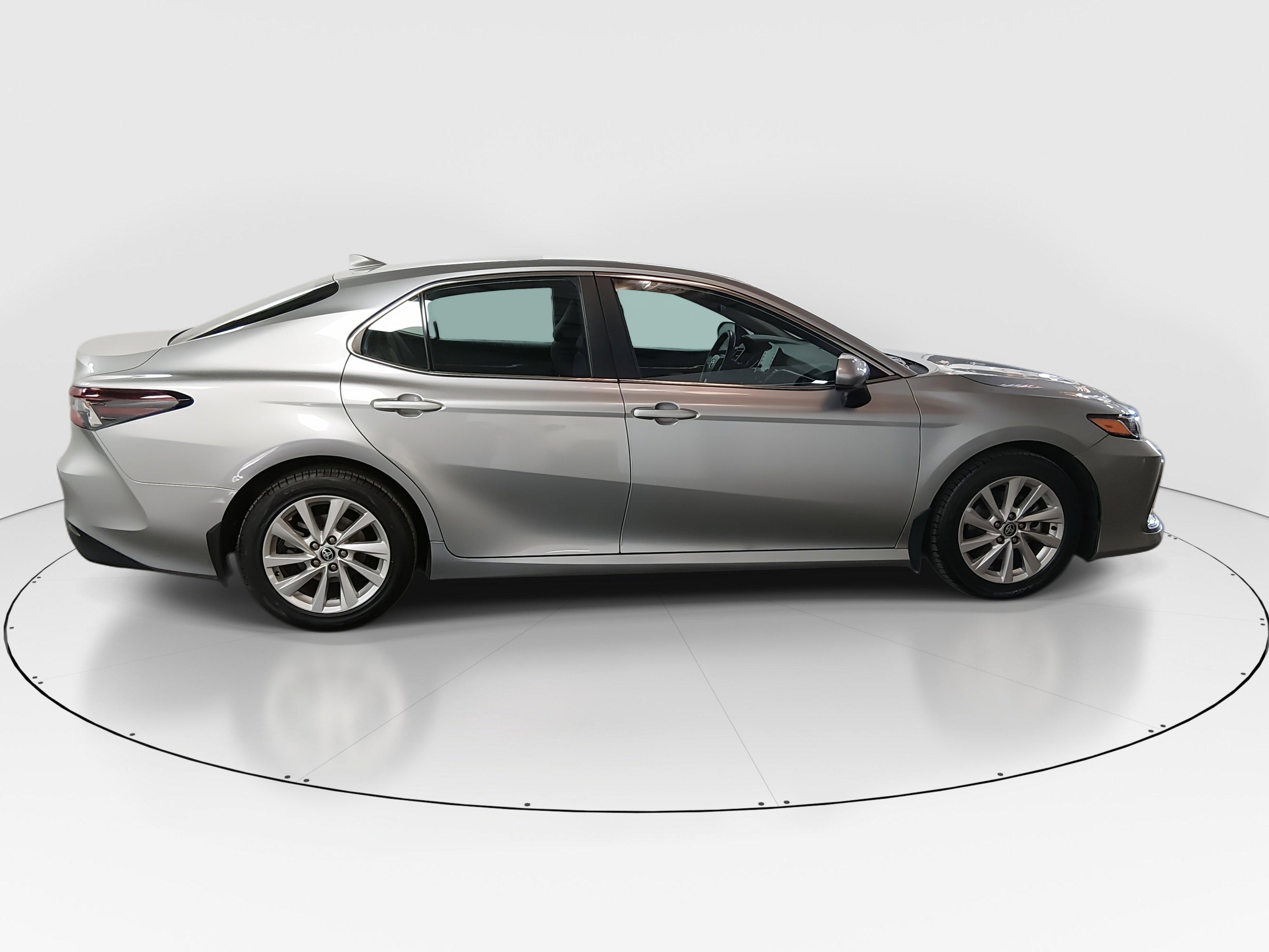 Toyota Camry Le Auto - Thumbnail 8