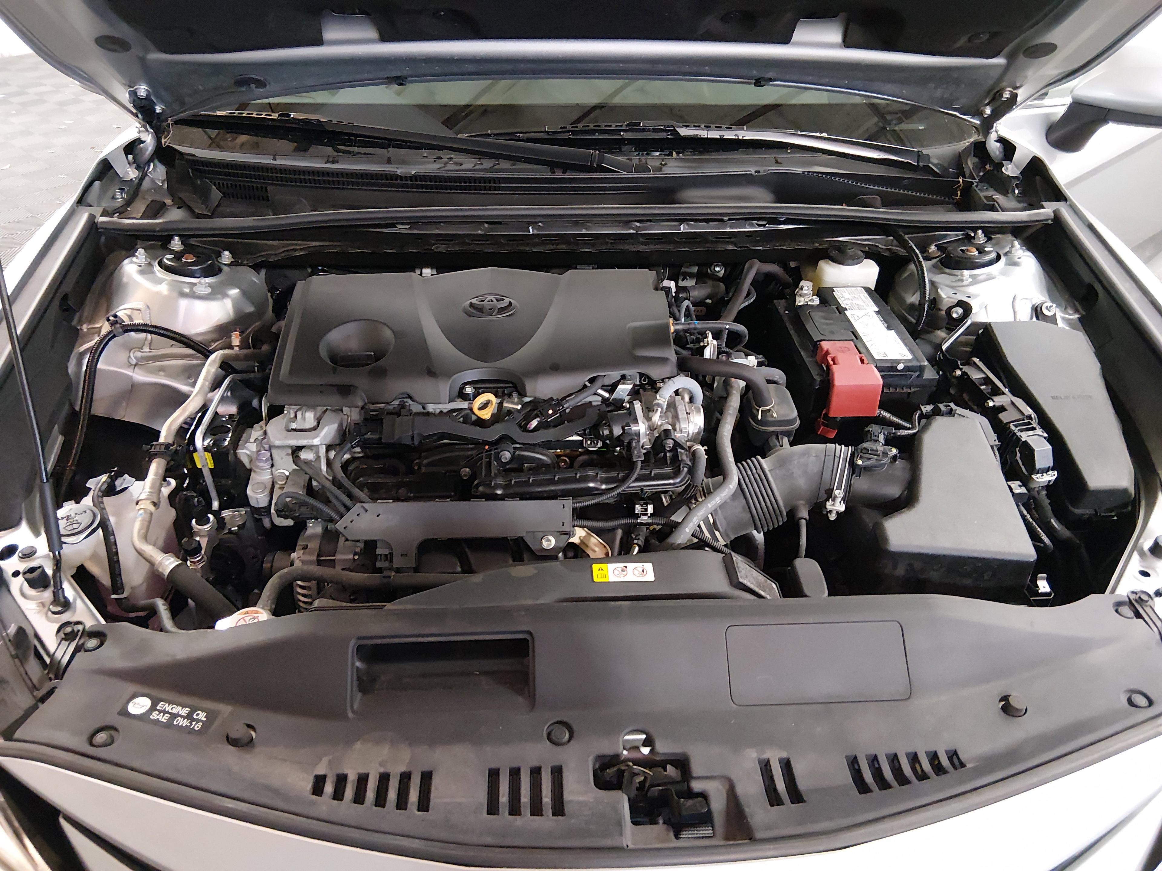 Toyota Camry Le Auto - Thumbnail 9