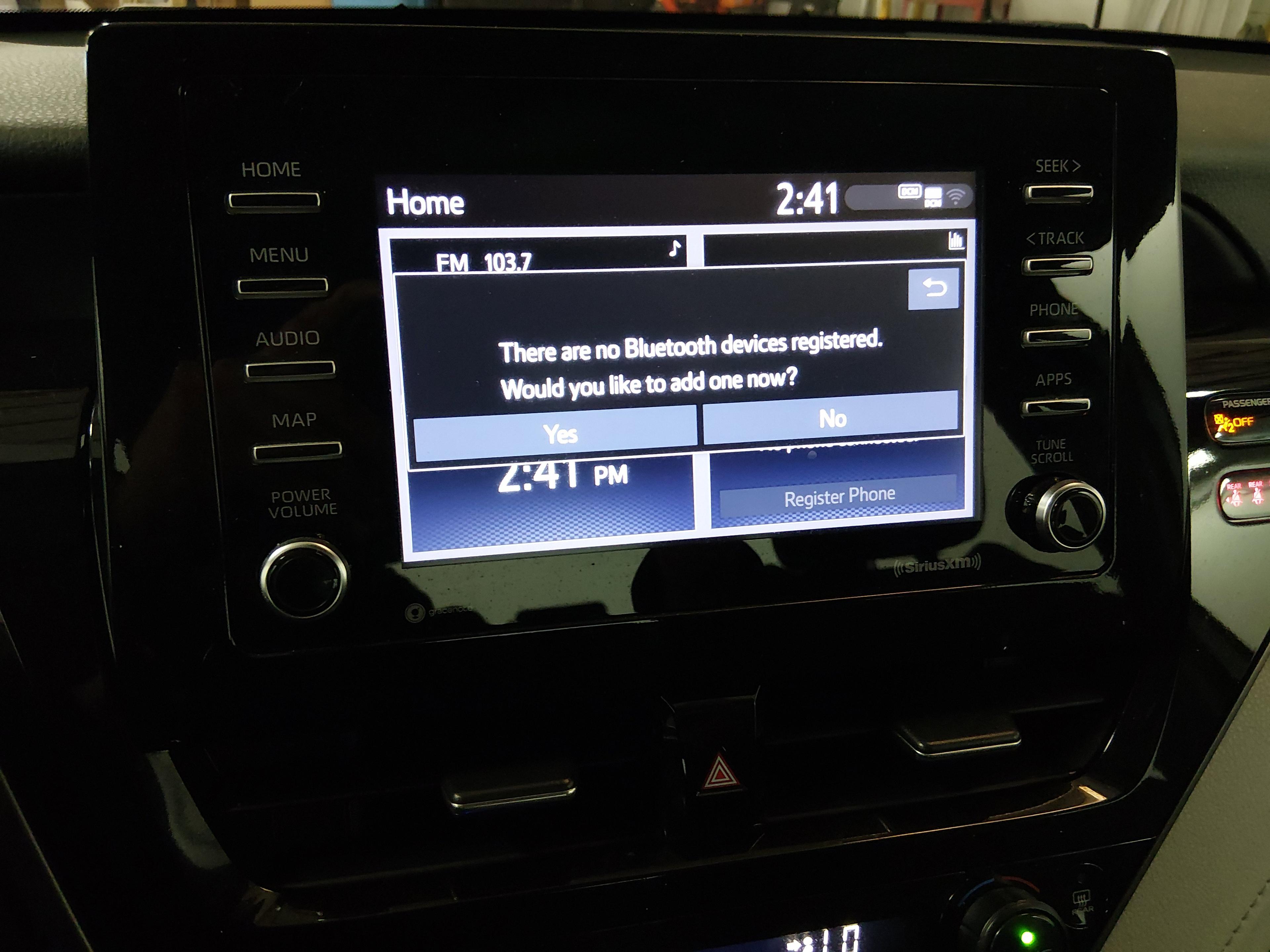 Toyota Camry Le Auto - Thumbnail 19