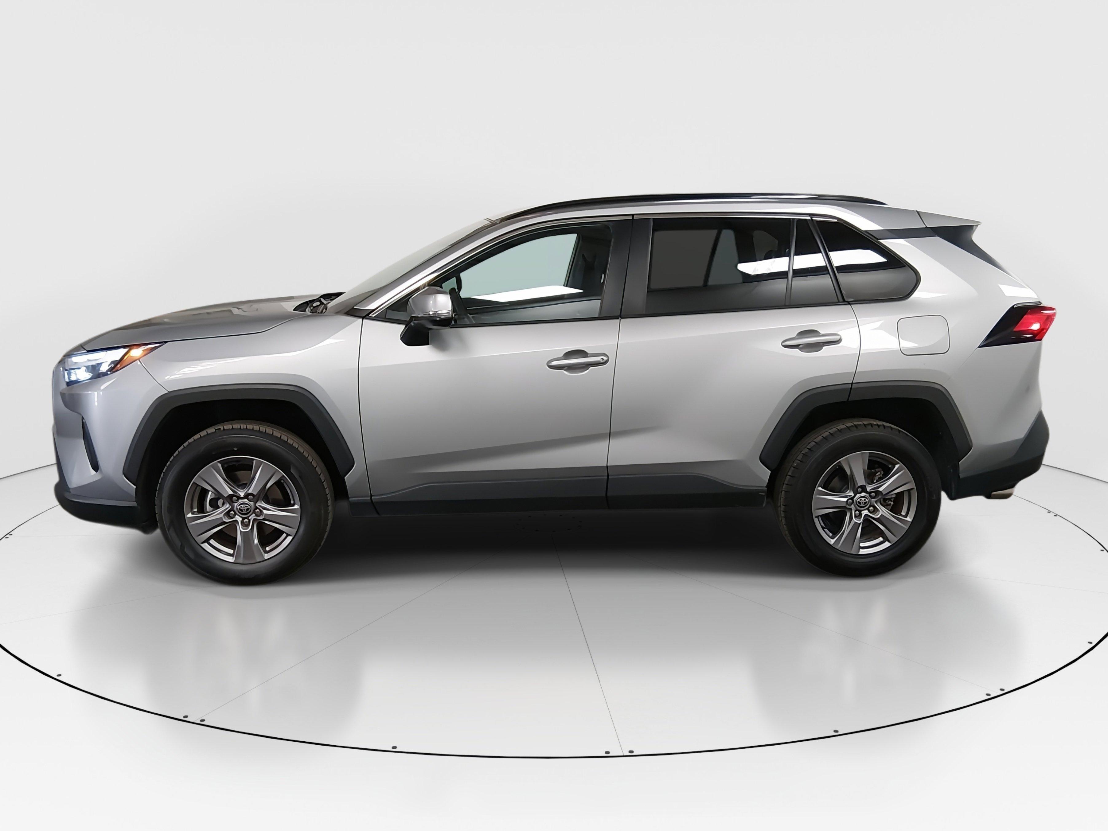 Toyota Rav4 Xle Fwd - Thumbnail 4