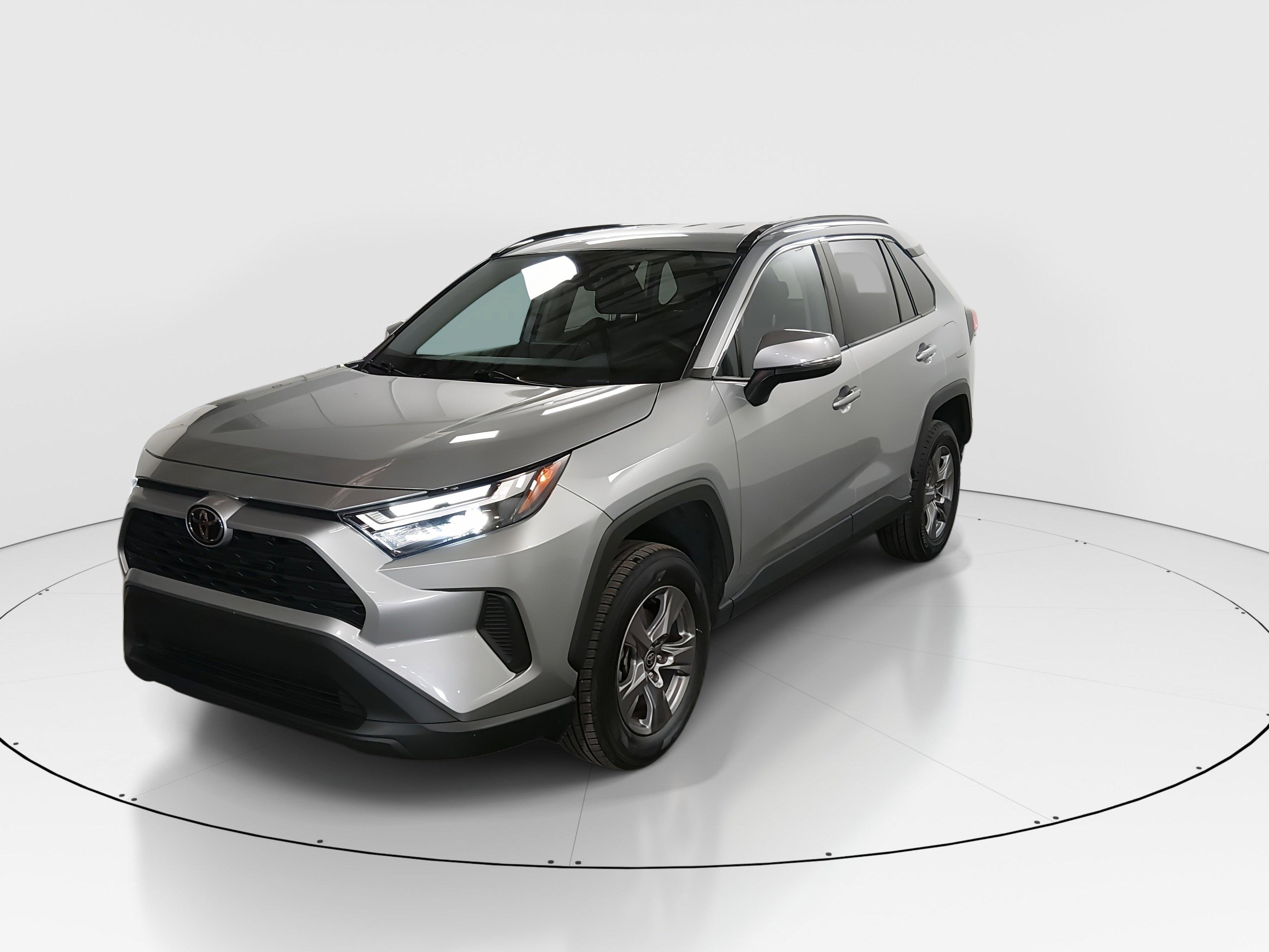 Toyota Rav4 Xle Fwd - Thumbnail 3