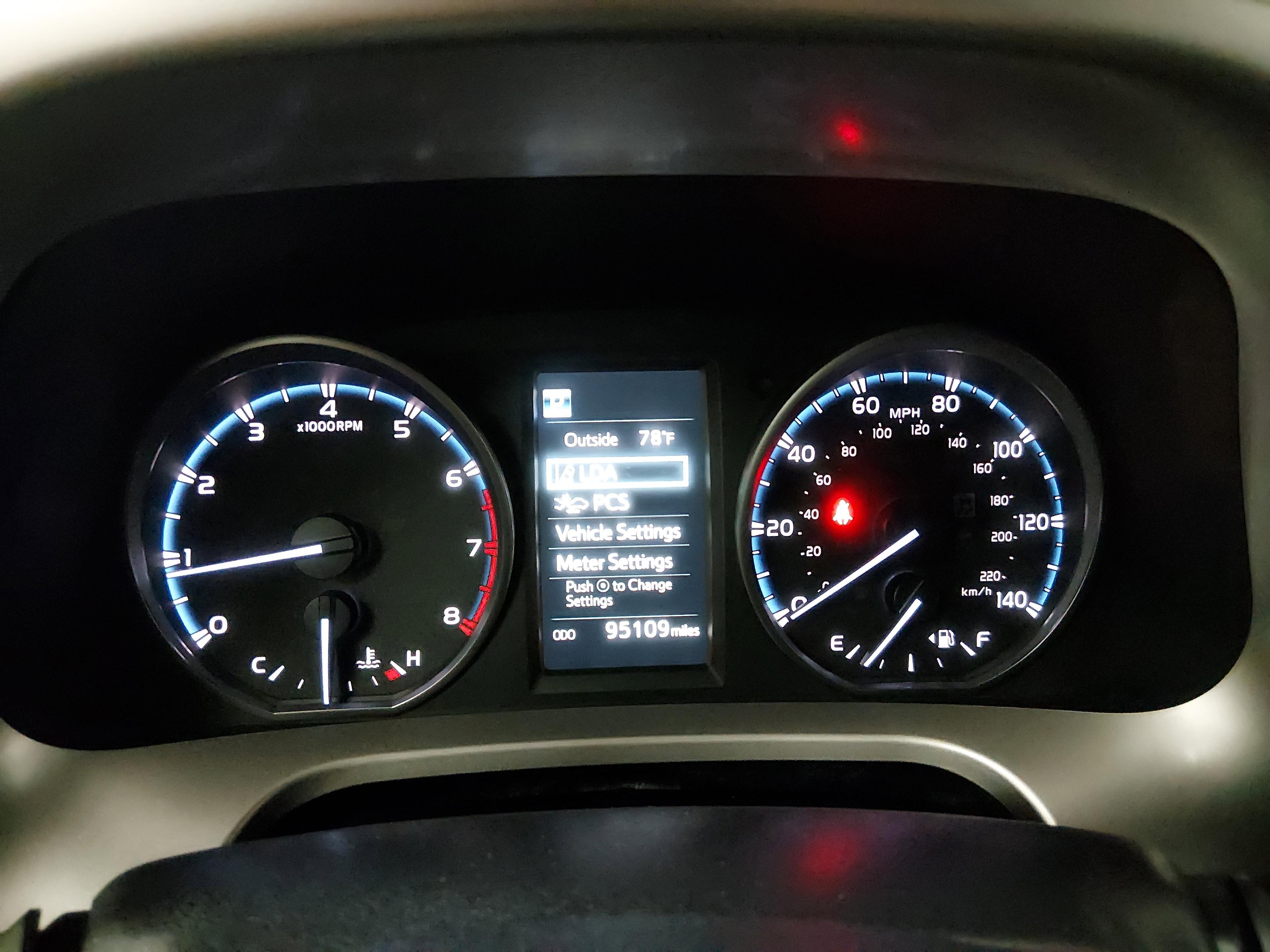 Toyota Rav4 Le Awd - Thumbnail 14