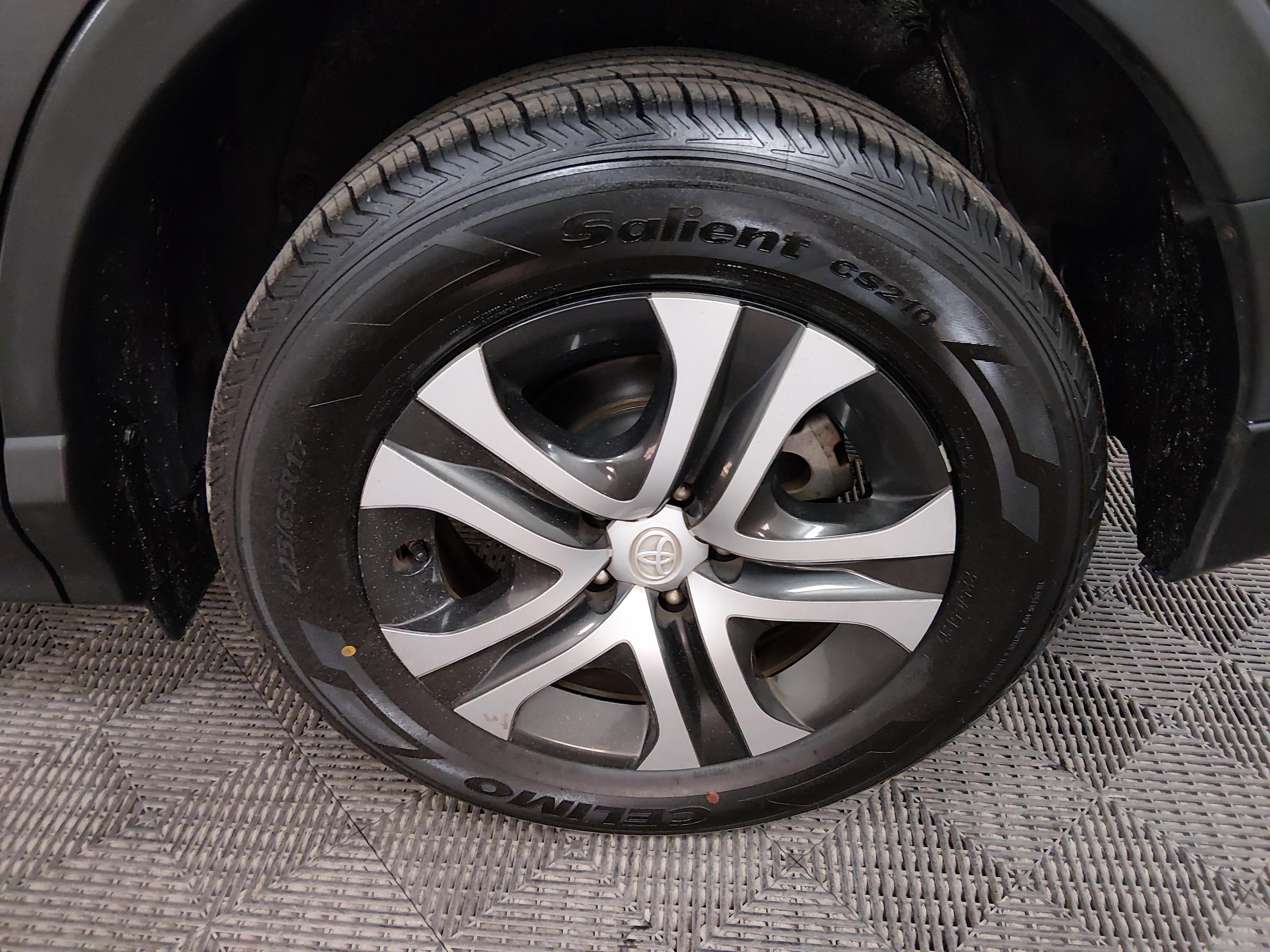 Toyota Rav4 Le Awd - Thumbnail 10