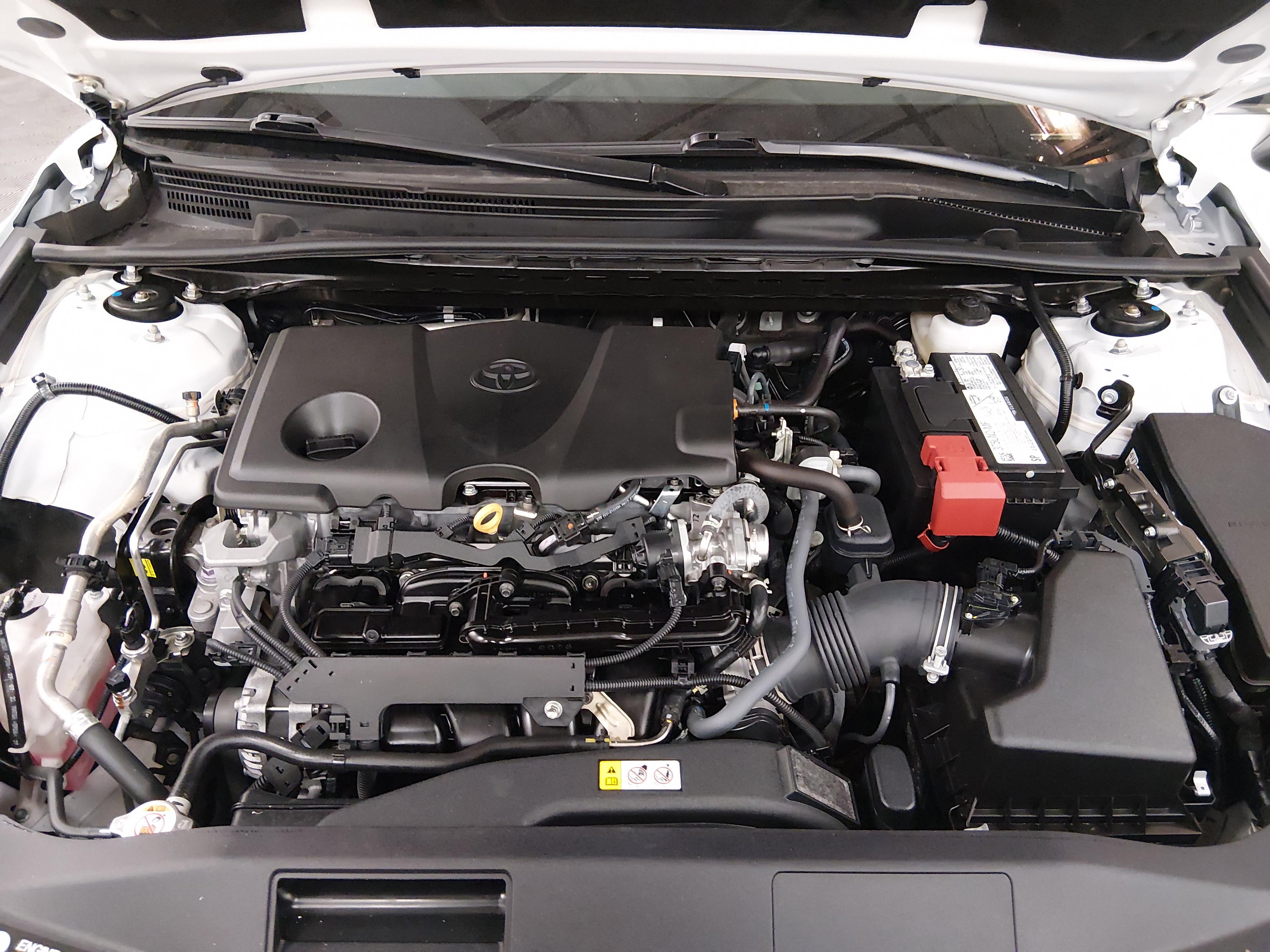 Toyota Camry Se Auto - Thumbnail 9