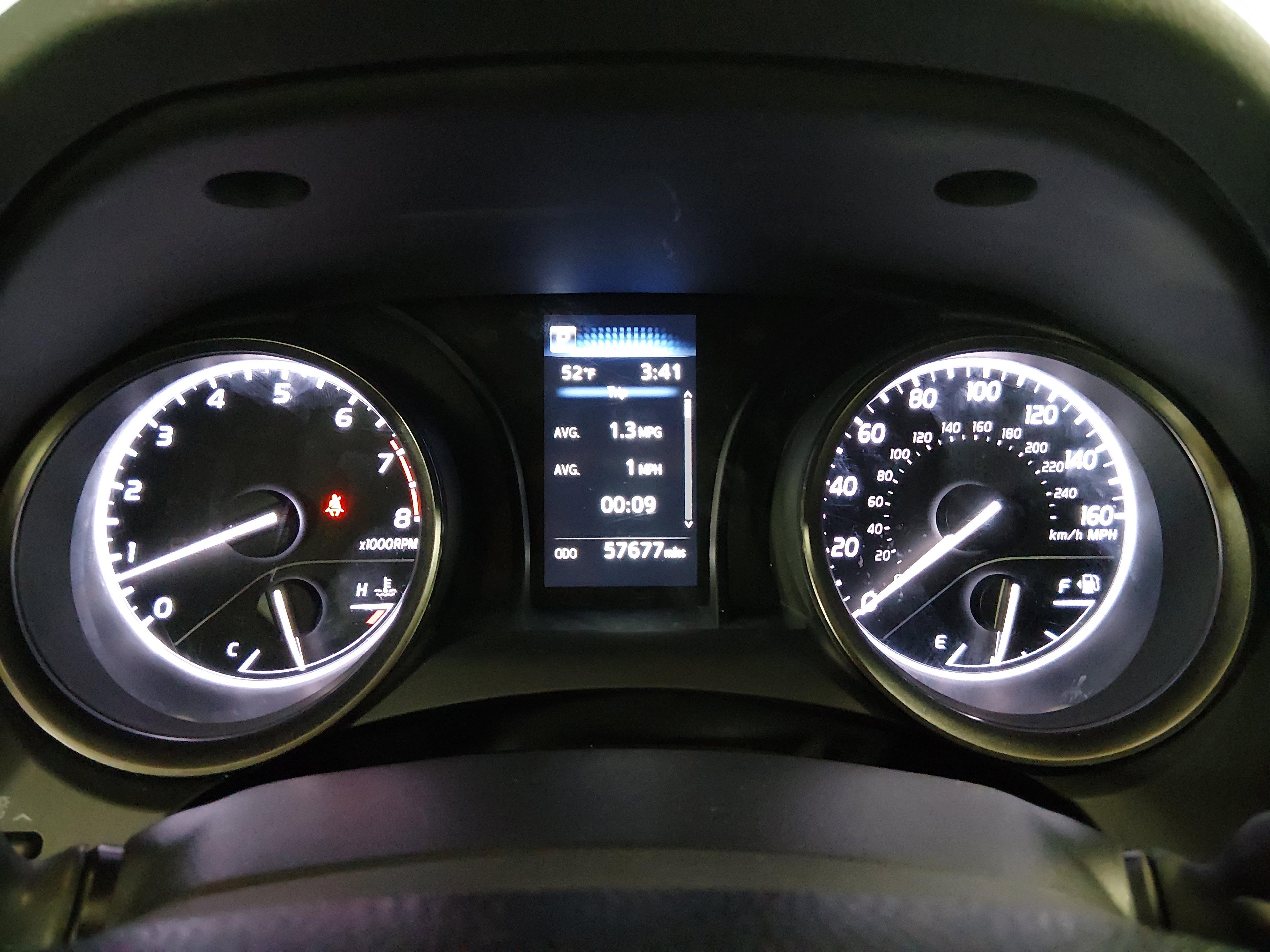 Toyota Camry Se Auto - Thumbnail 14