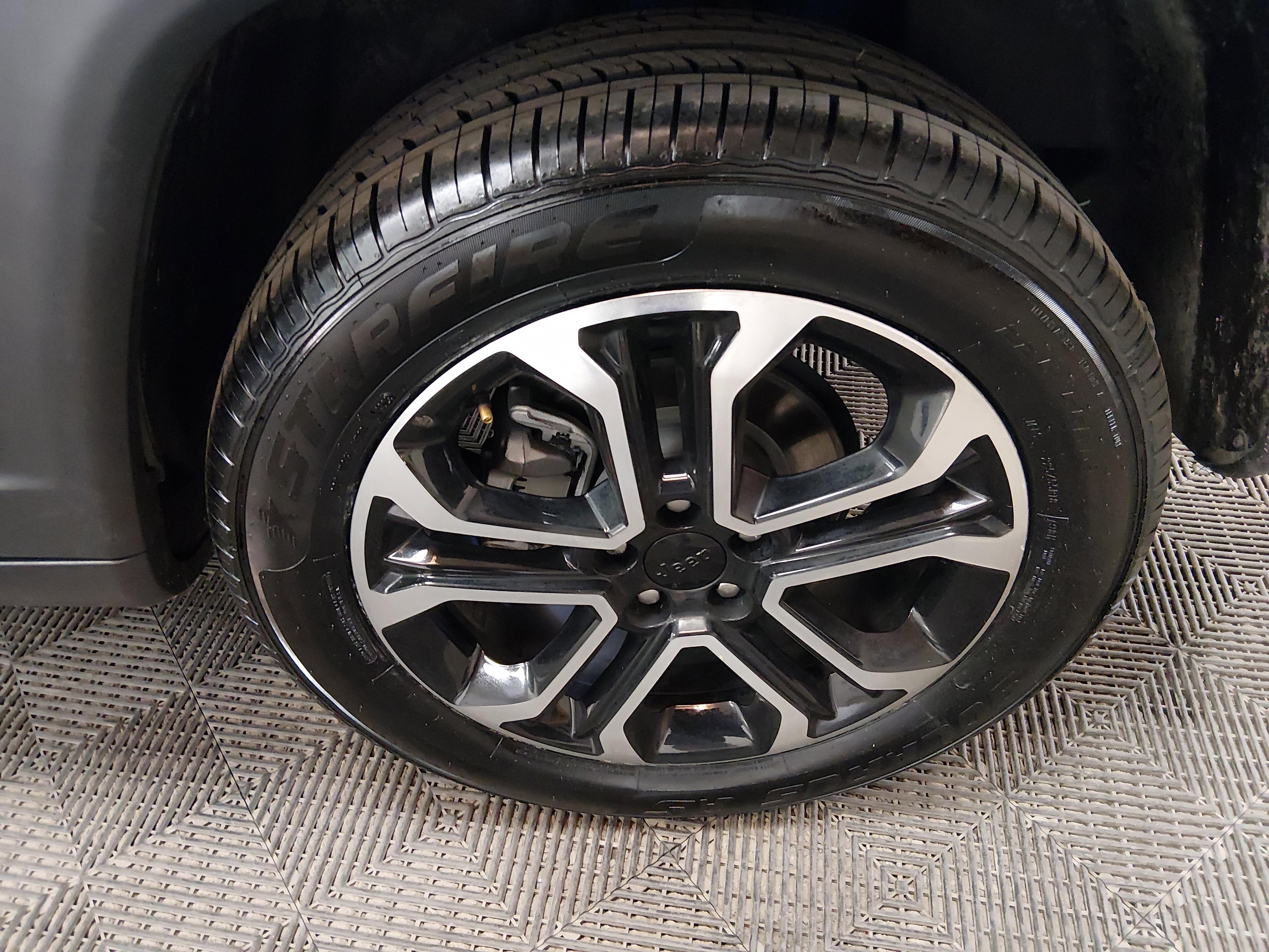 Jeep Compass Limited 4X4 - Thumbnail 10