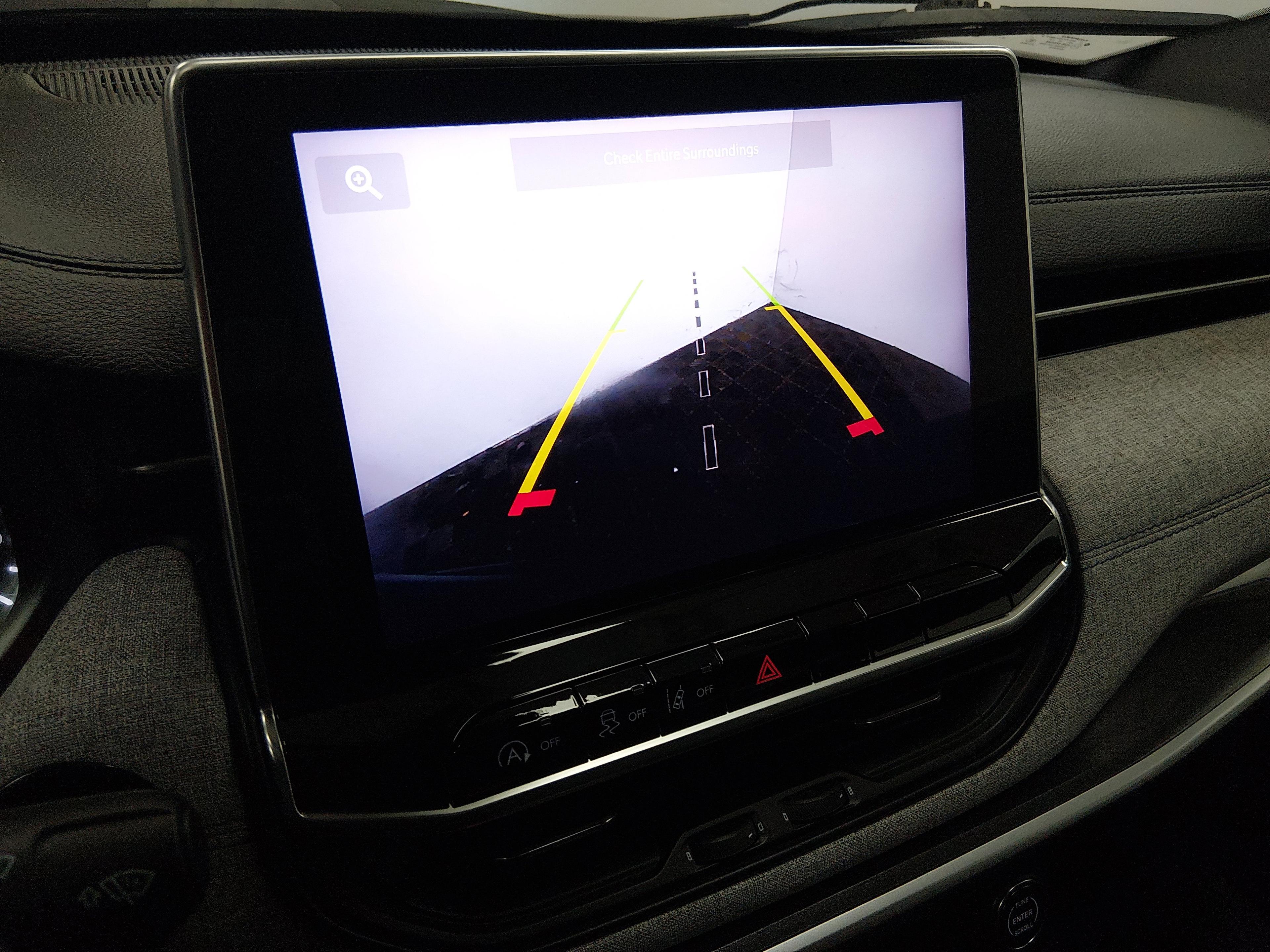 Jeep Compass Latitude 4X4 - Thumbnail 16