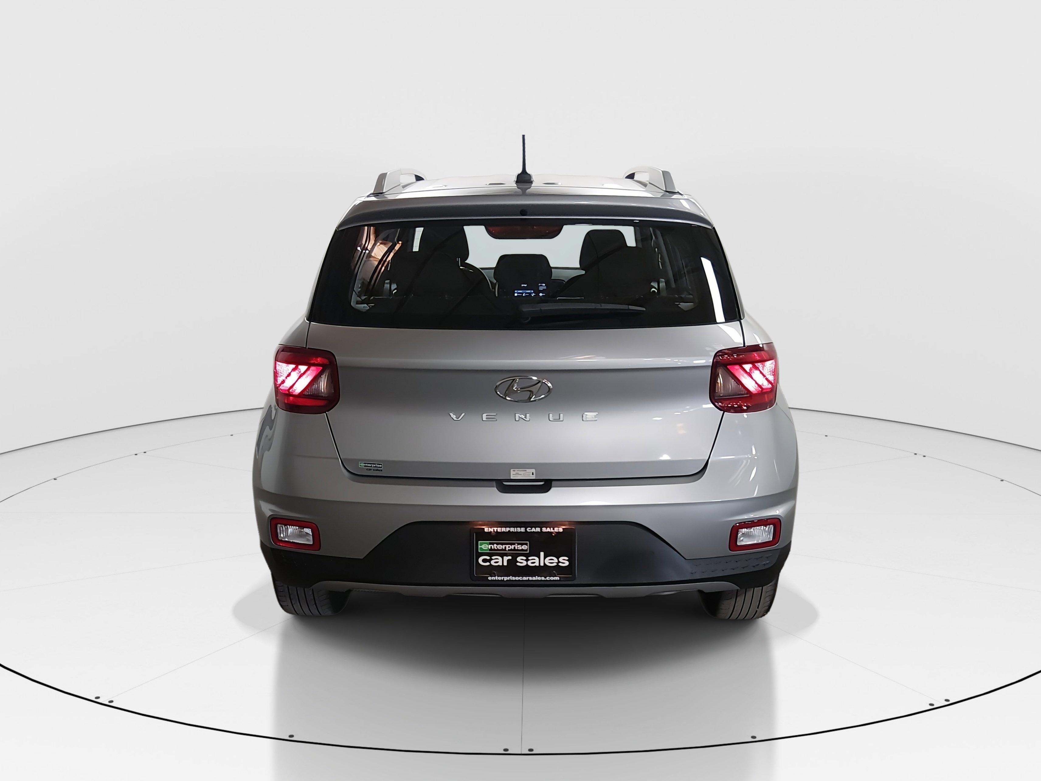 Hyundai Venue Sel Ivt - Thumbnail 6