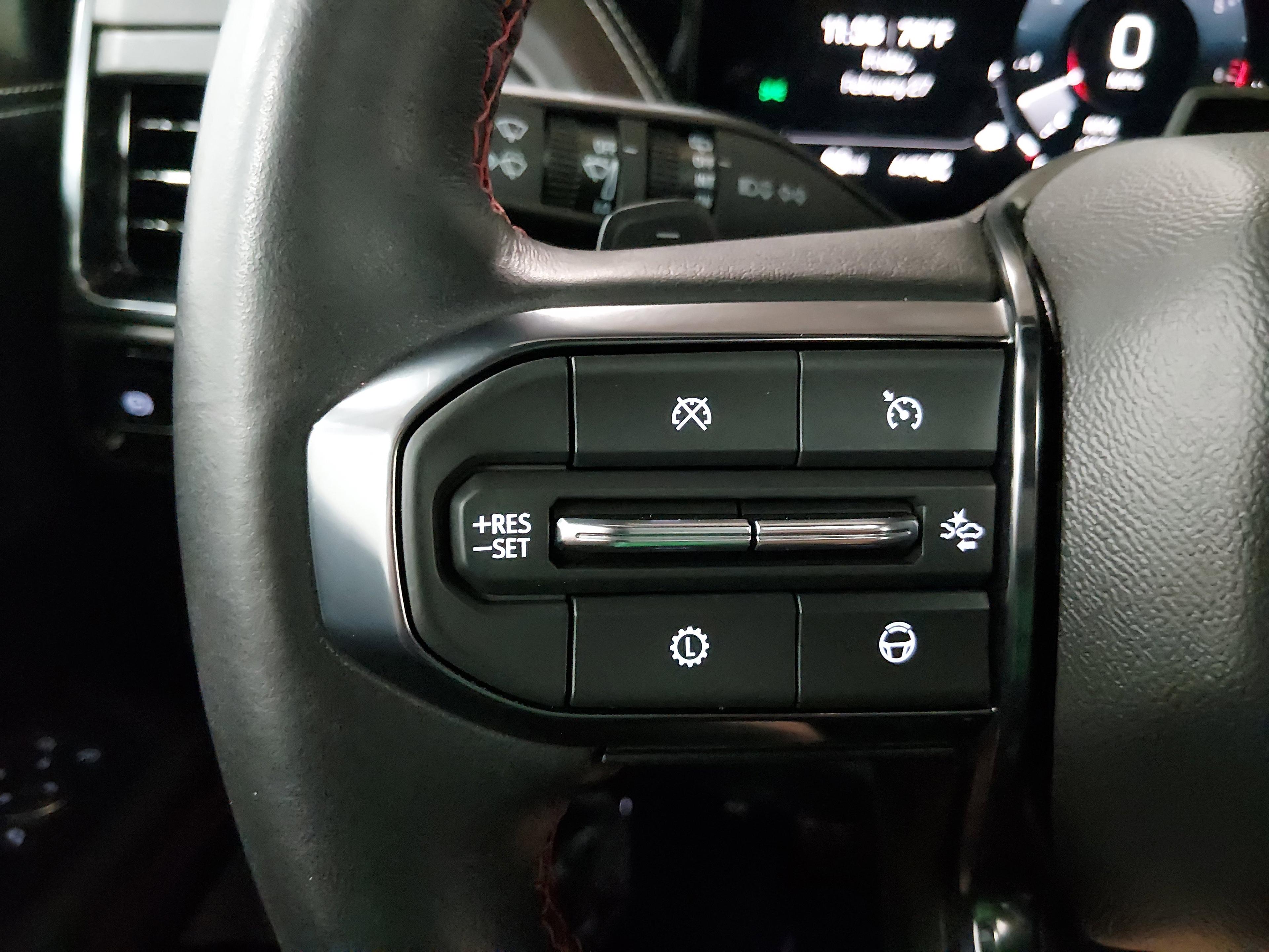 GMC Yukon Xl 4Wd 4Dr At4 Ultimate - Thumbnail 12