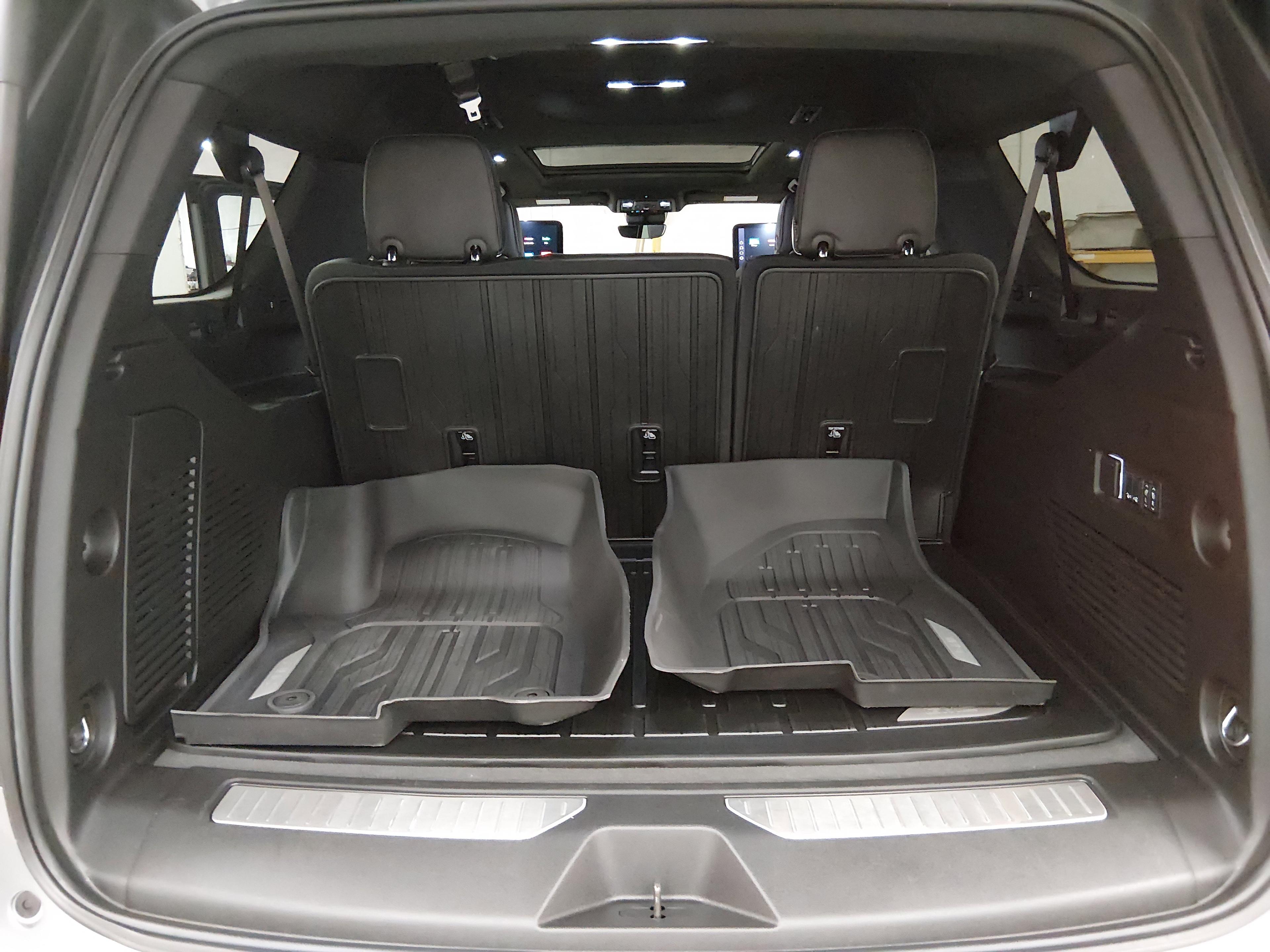 GMC Yukon Xl 4Wd 4Dr At4 Ultimate - Thumbnail 11