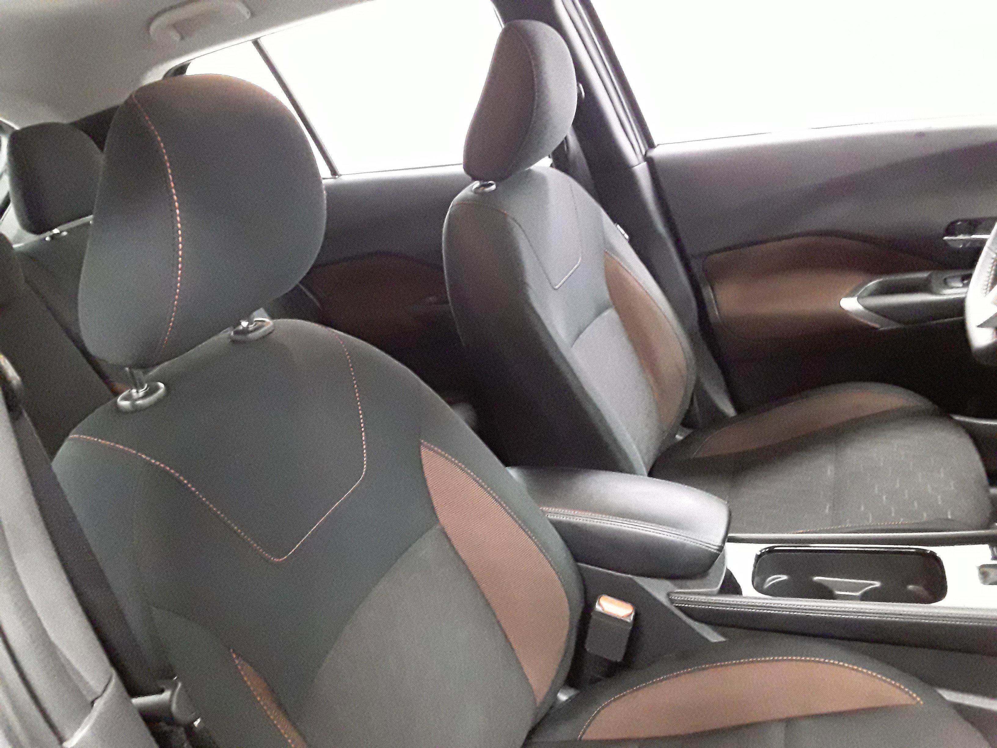 Nissan Kicks Sr Fwd - Thumbnail 17