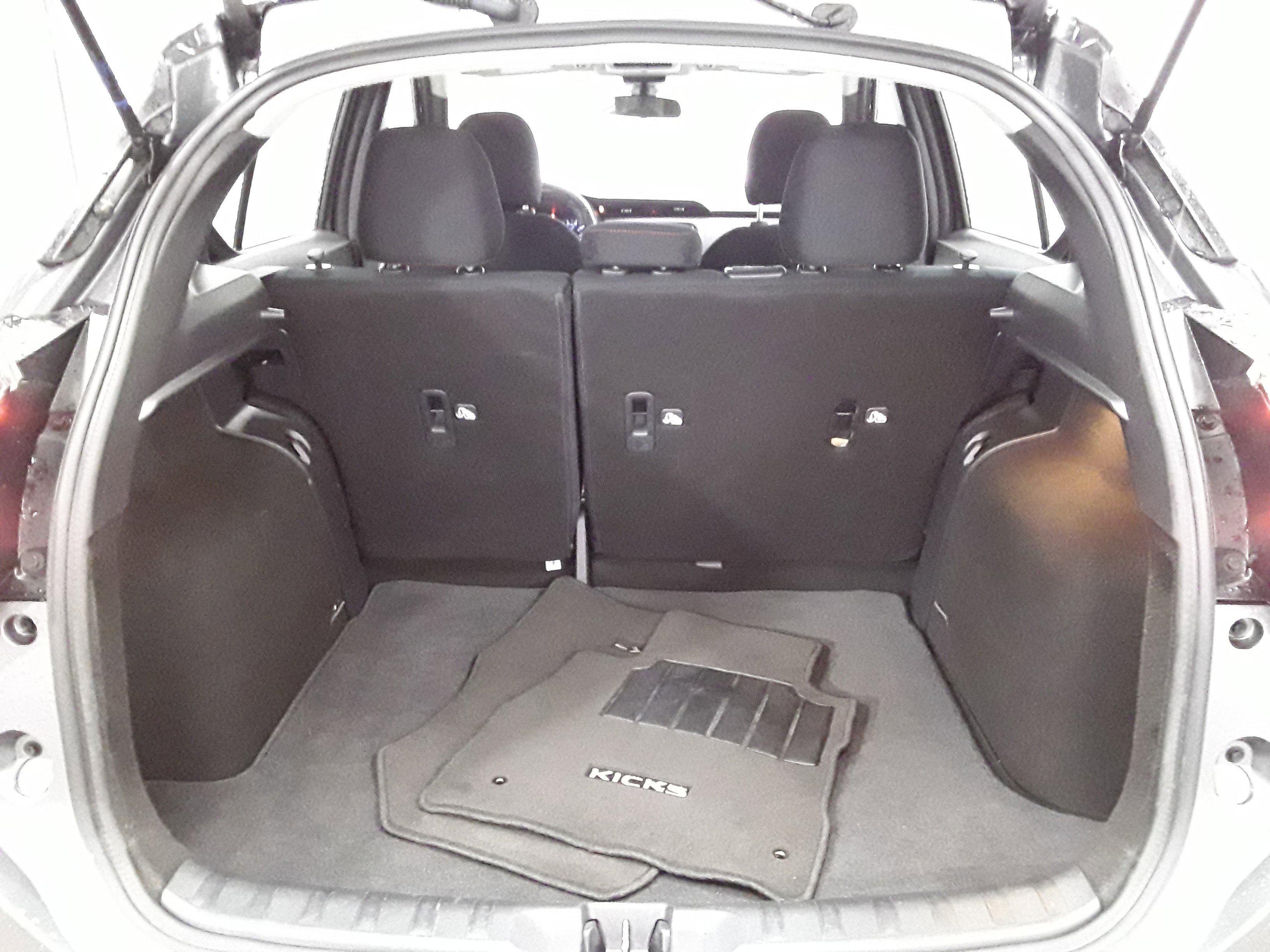 Nissan Kicks Sr Fwd - Thumbnail 5