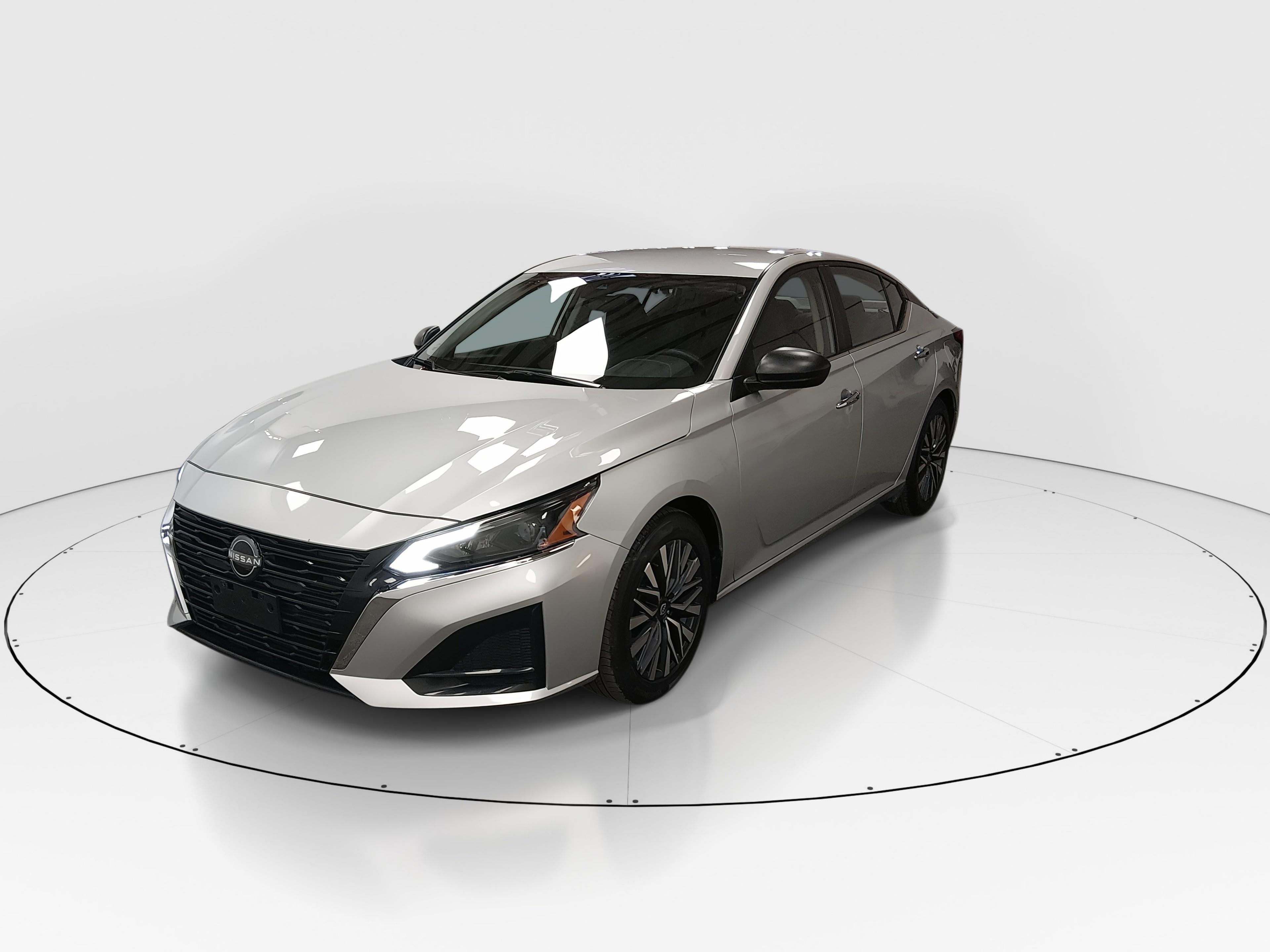 Nissan Altima 2.5 Sv Sedan - Thumbnail 3