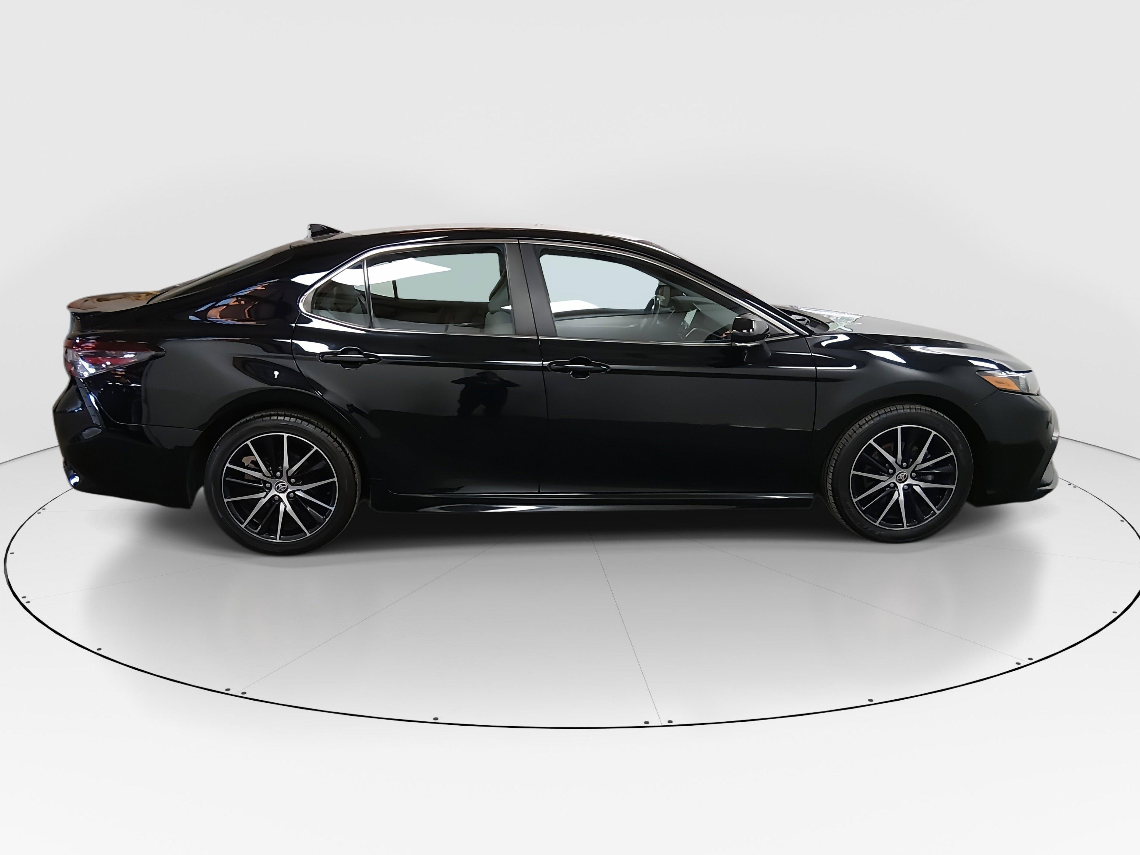 Toyota Camry Se Auto - Thumbnail 8