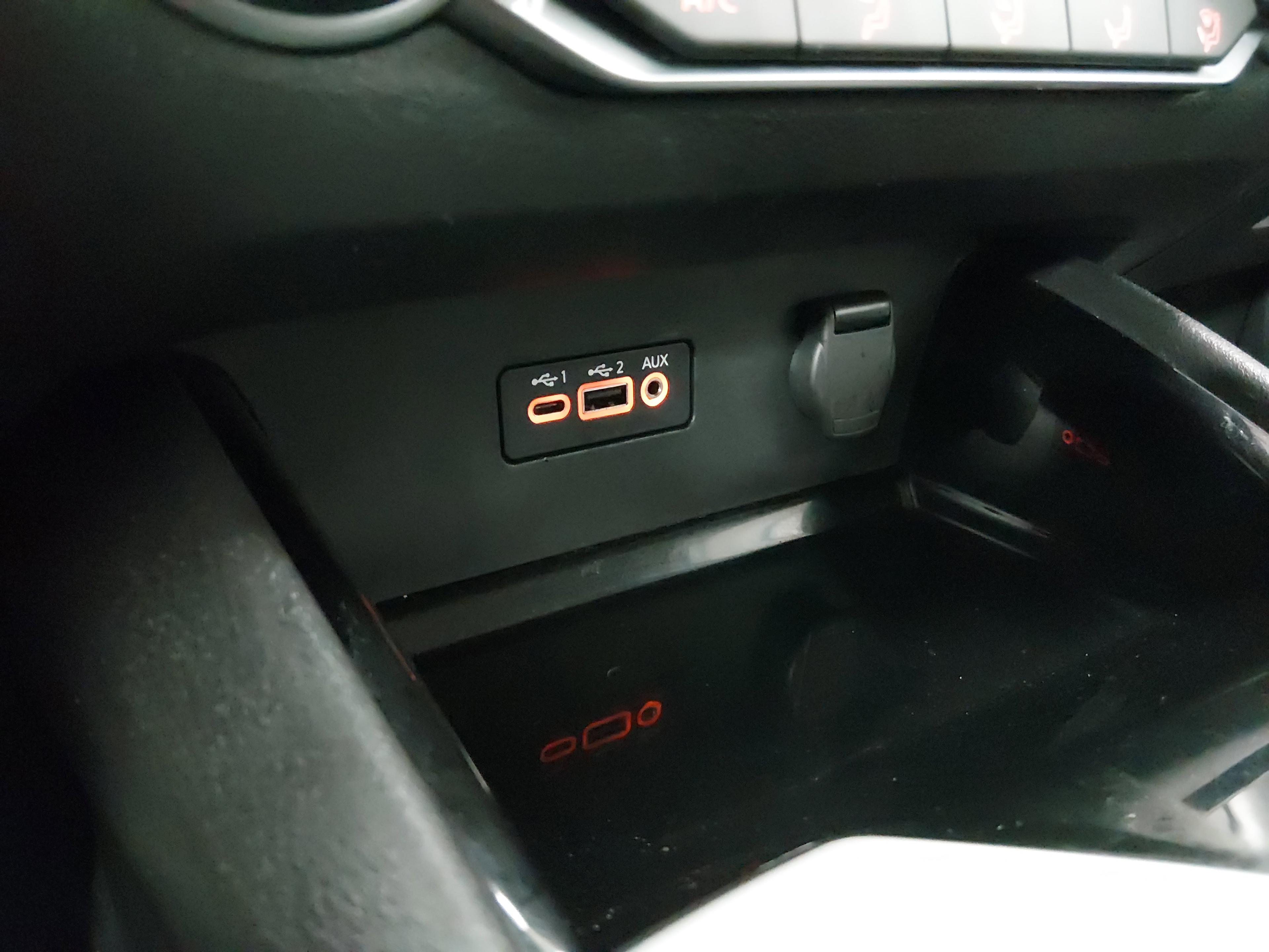 Nissan Altima 2.5 Sv Sedan - Thumbnail 18