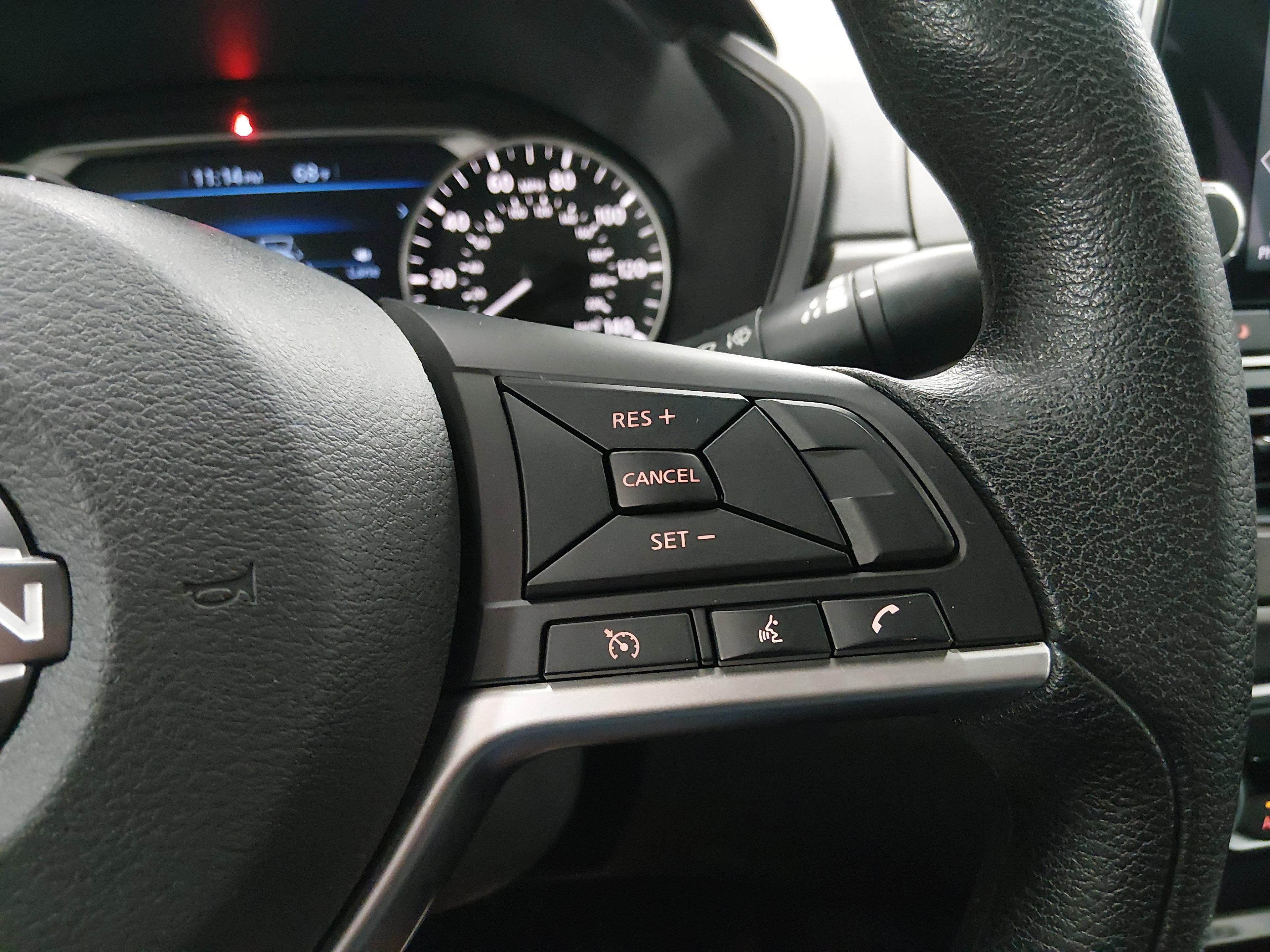 Nissan Altima 2.5 Sv Sedan - Thumbnail 17