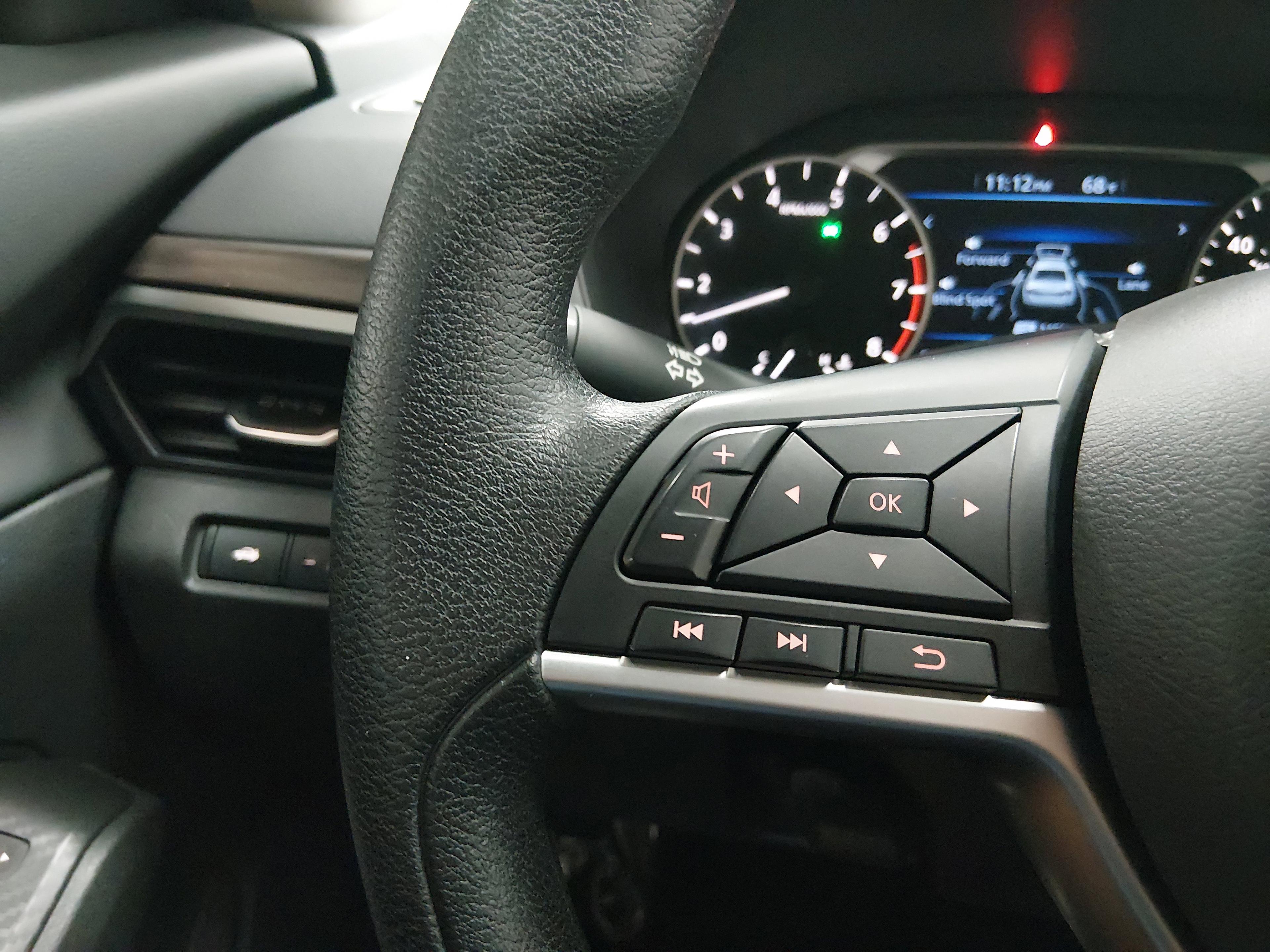 Nissan Altima 2.5 Sv Sedan - Thumbnail 12