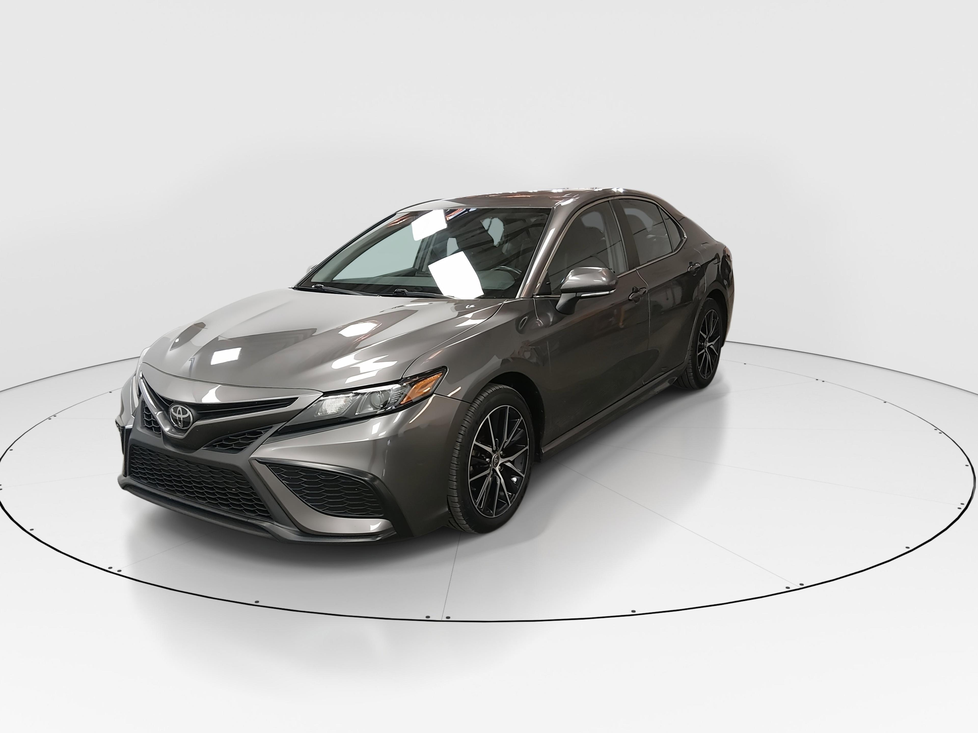 Toyota Camry Se Auto - Thumbnail 3