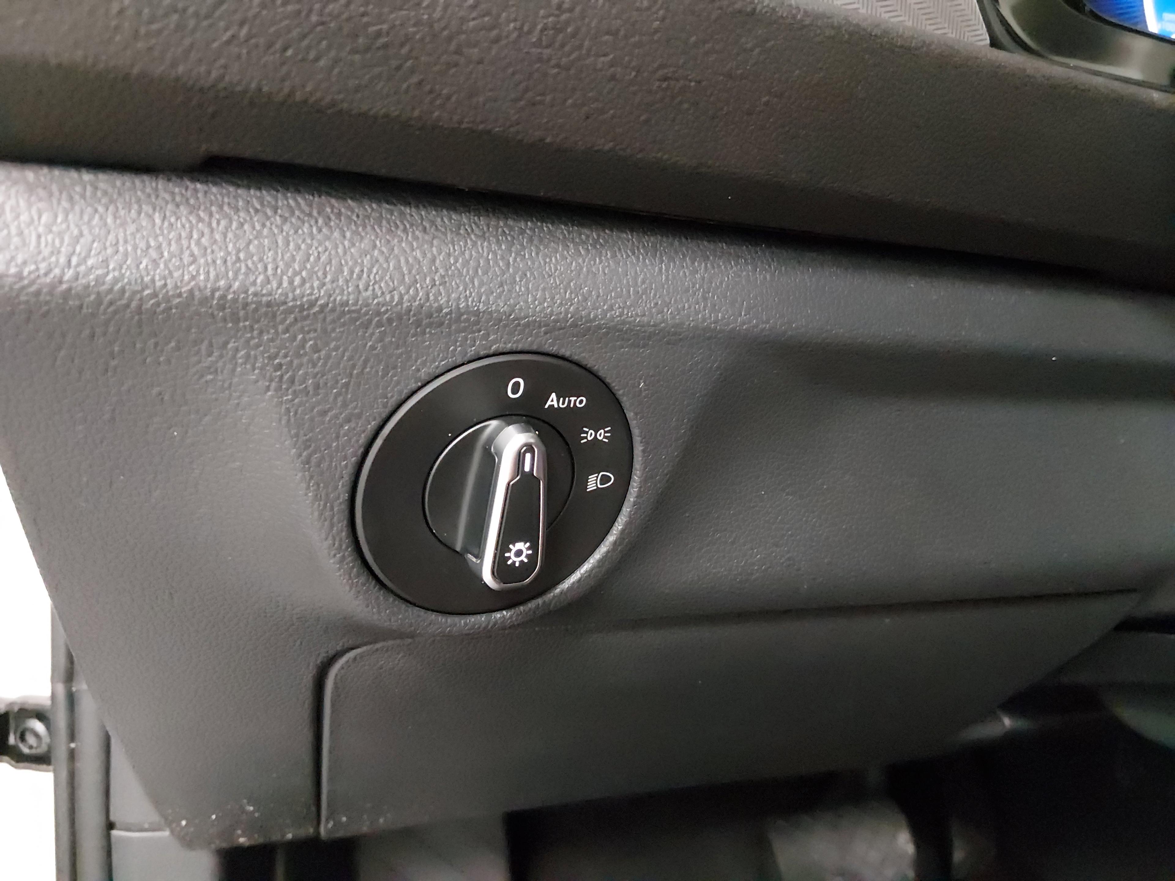 Volkswagen Jetta S Auto - Thumbnail 13