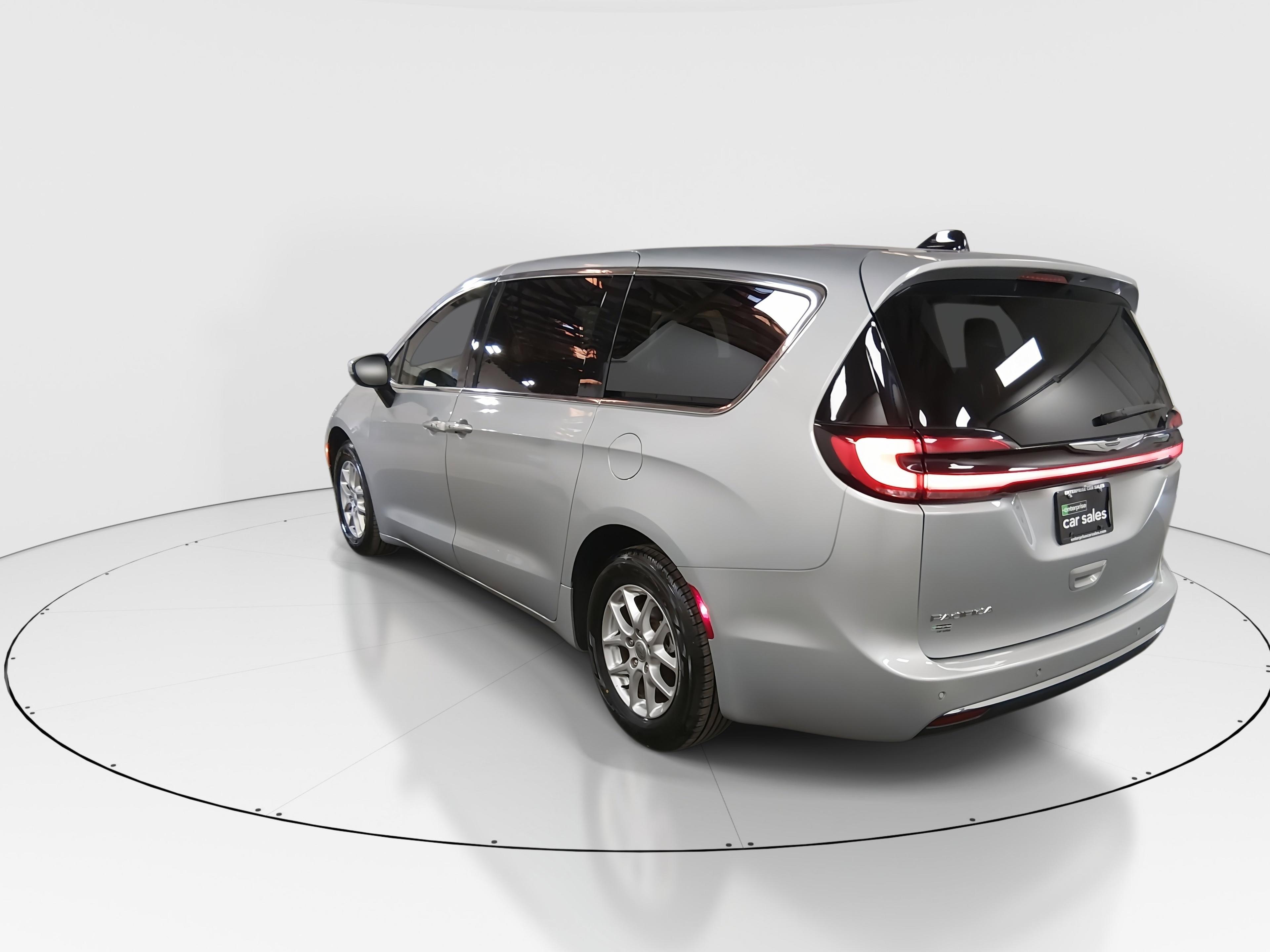 Chrysler Pacifica Touring L Fwd - Thumbnail 5