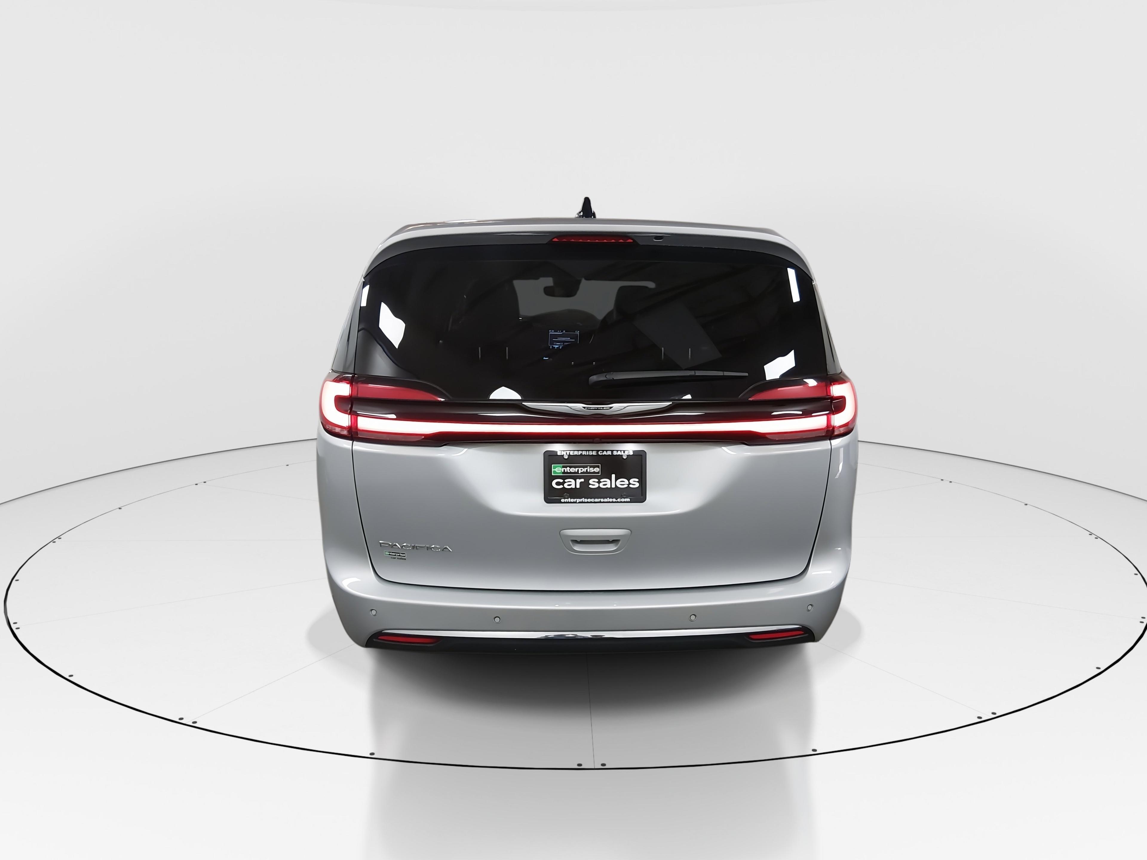 Chrysler Pacifica Touring L Fwd - Thumbnail 6