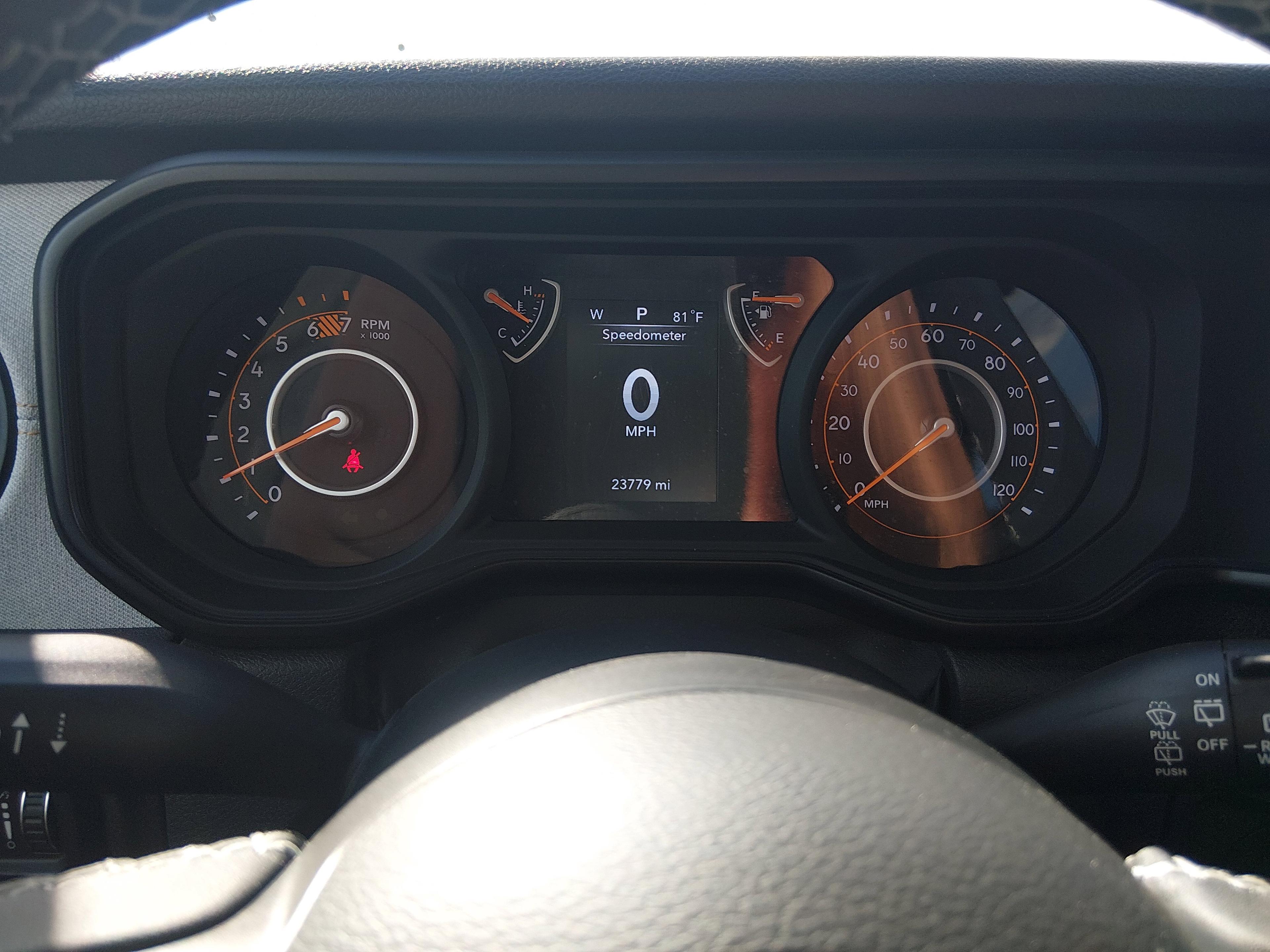 Jeep Wrangler Willys 4 Door 4X4 - Thumbnail 14