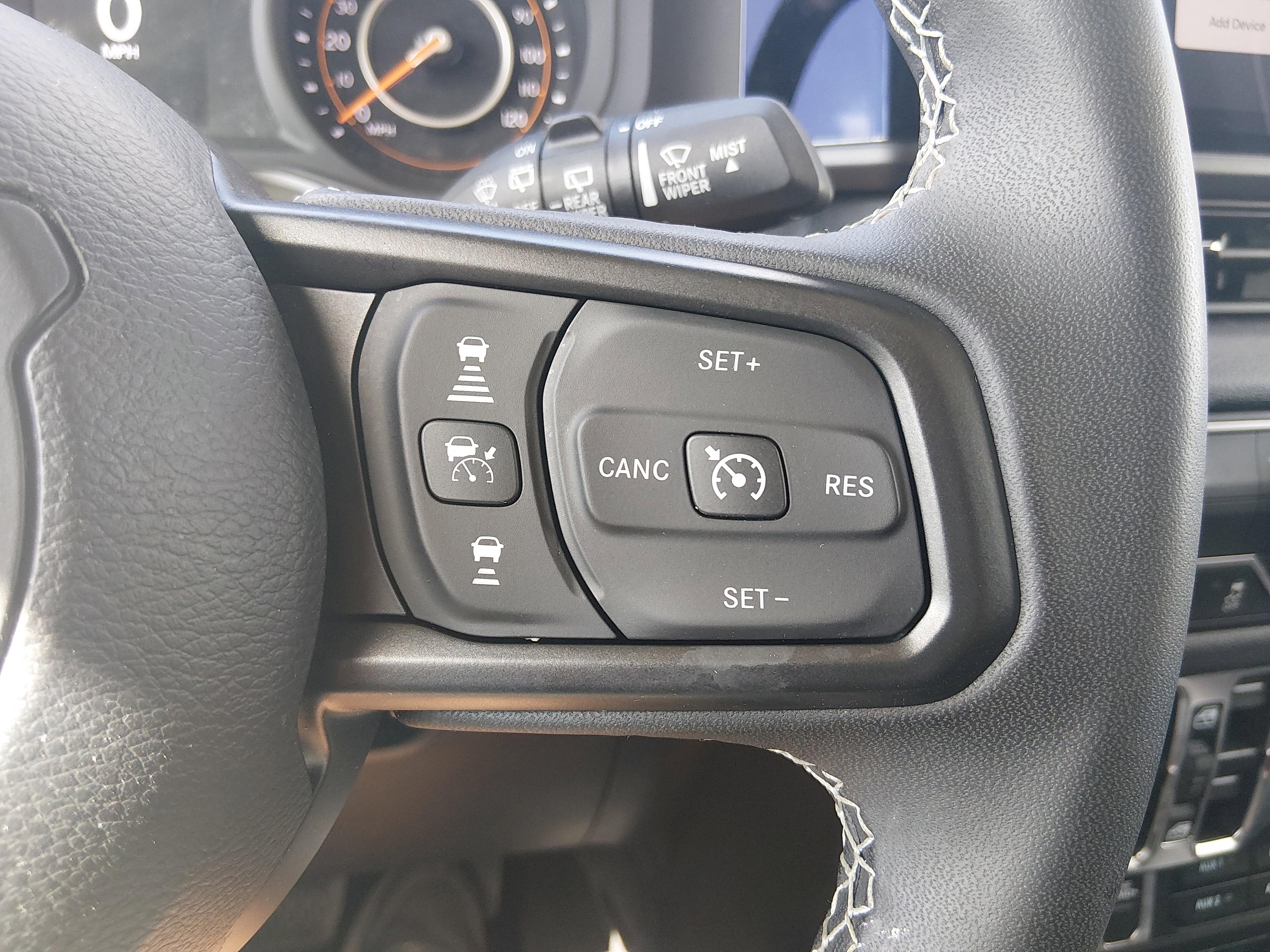 Jeep Wrangler Willys 4 Door 4X4 - Thumbnail 18