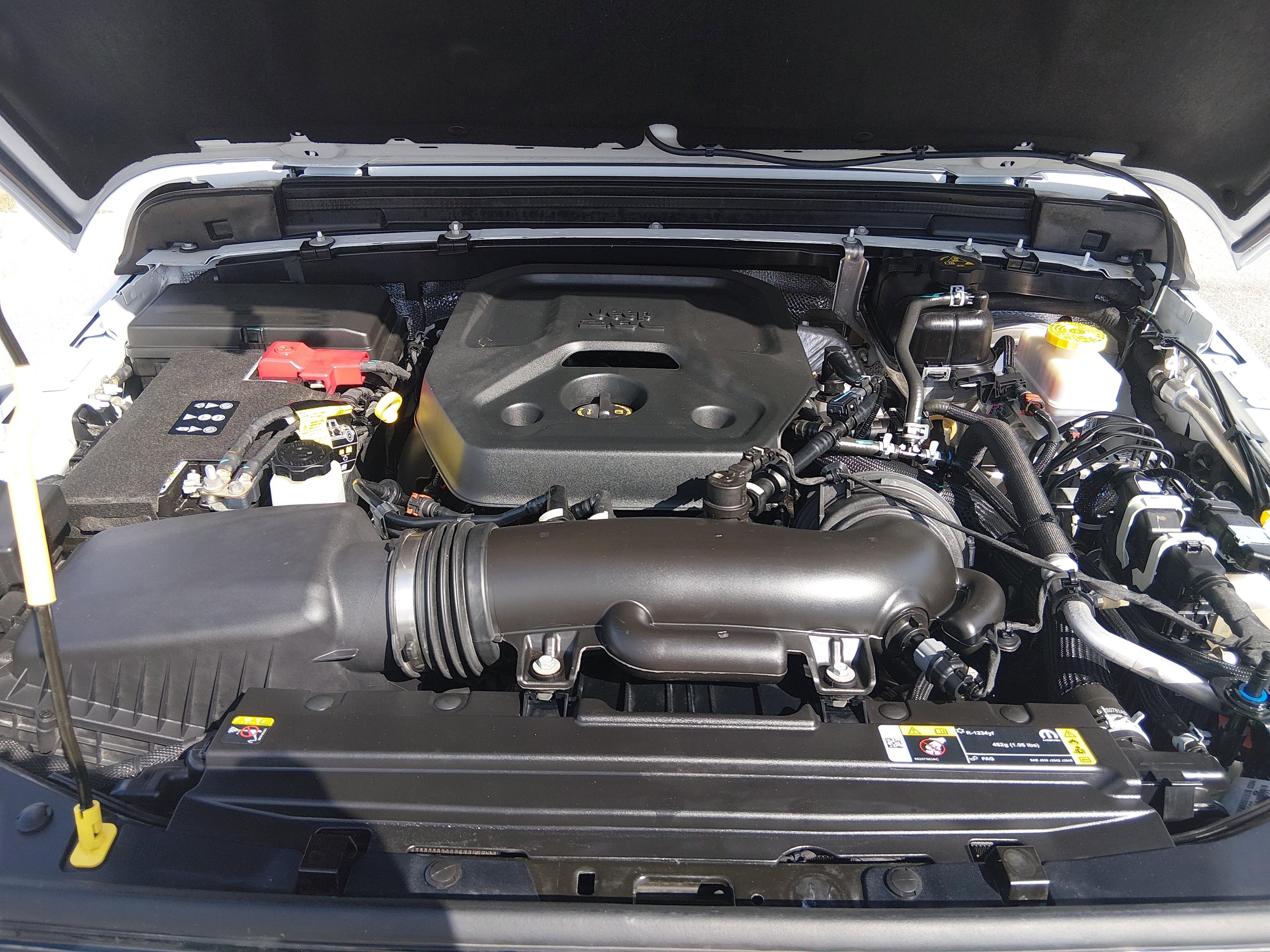 Jeep Wrangler Willys 4 Door 4X4 - Thumbnail 9