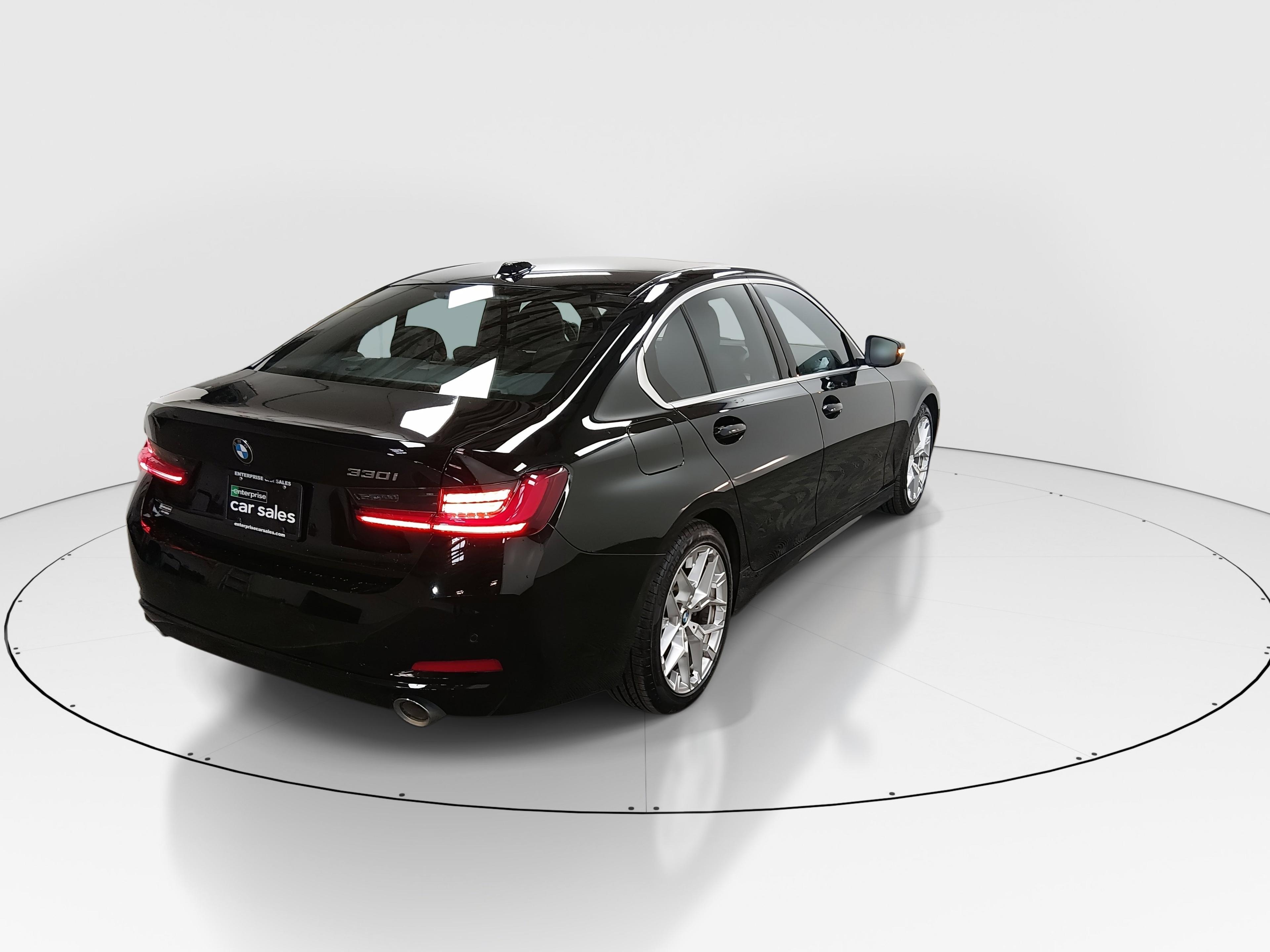 BMW 3 Series 330I Sedan - Thumbnail 7