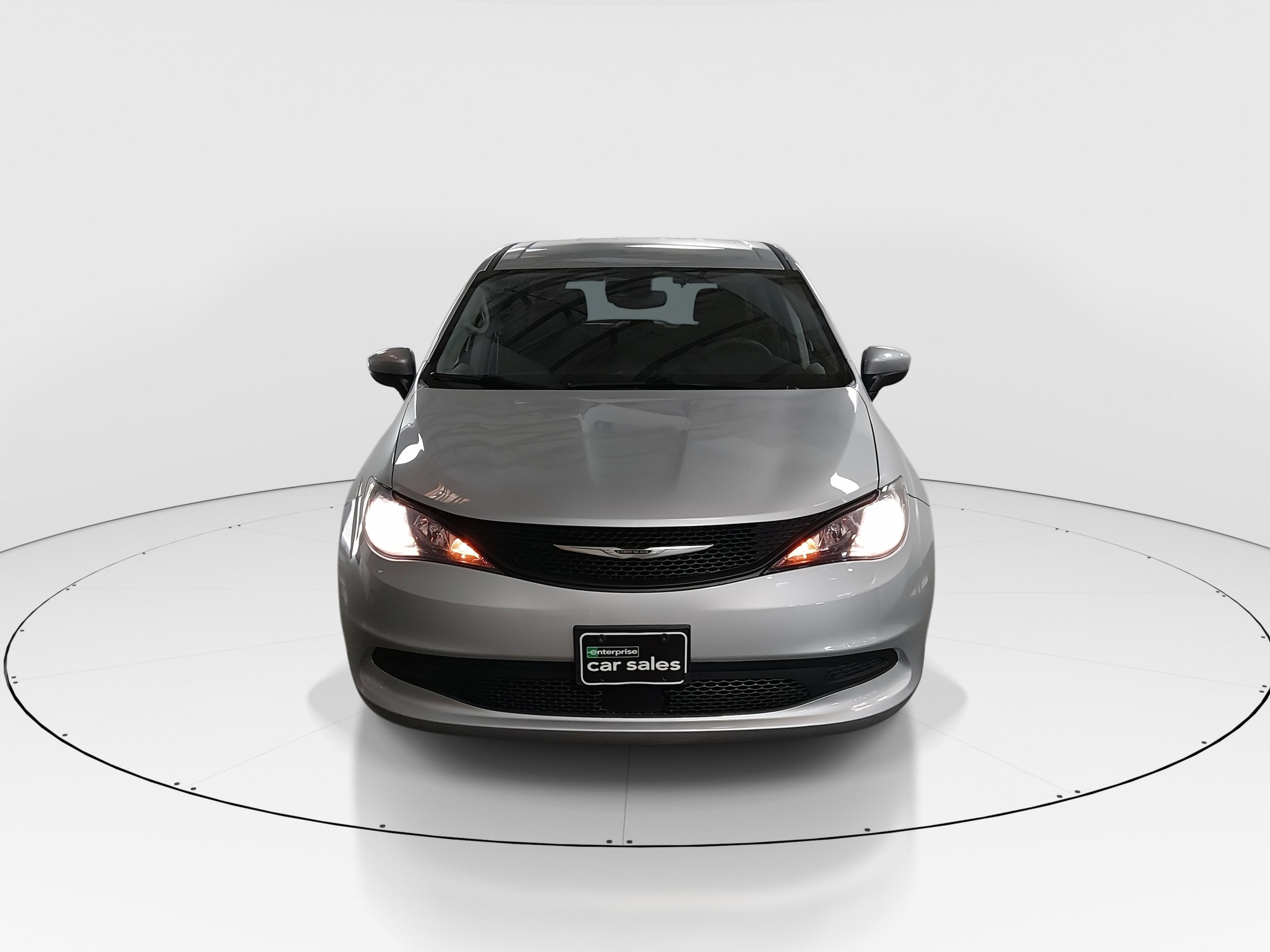 Chrysler Voyager Lx Fwd - Thumbnail 2