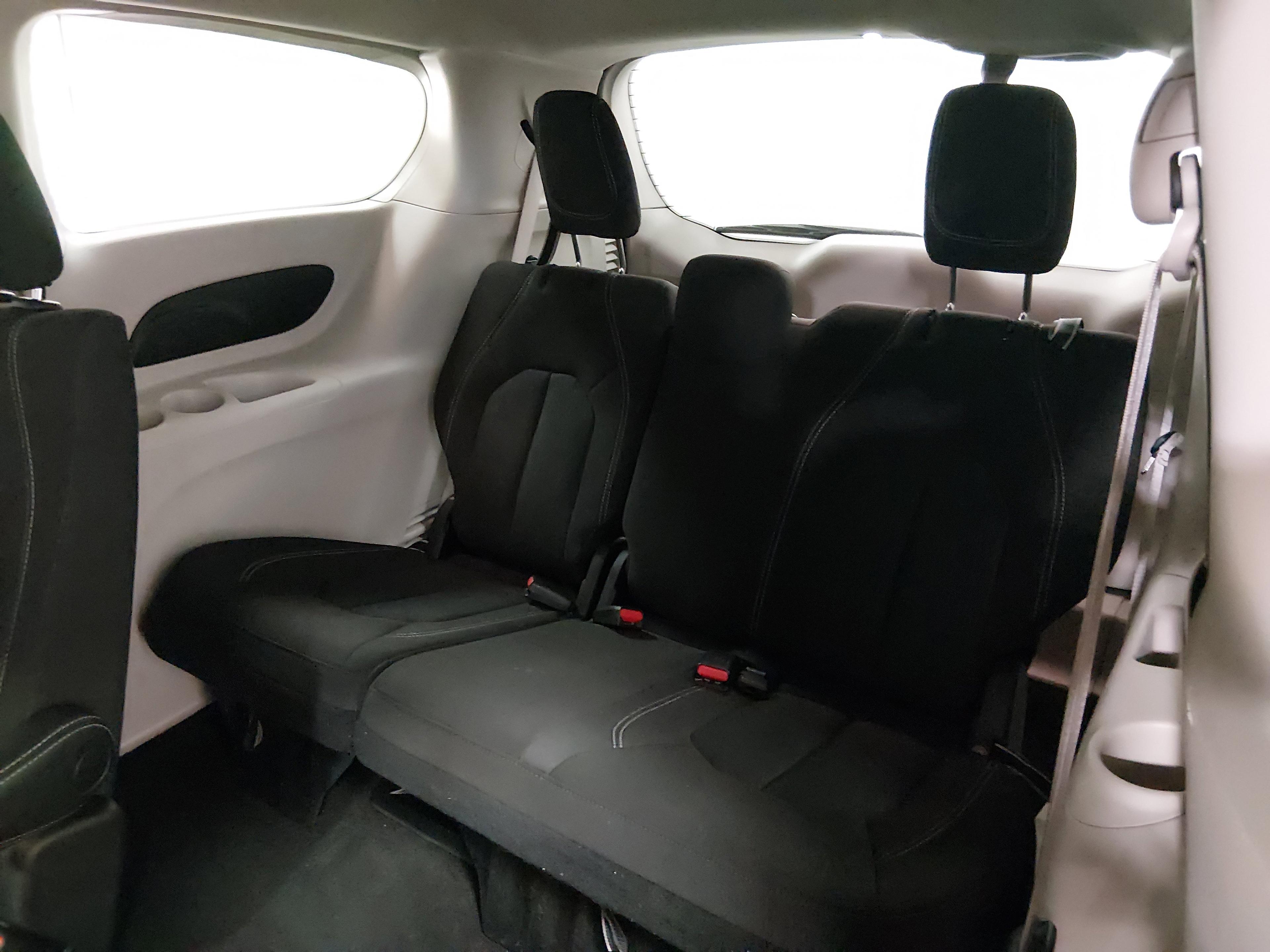 Chrysler Voyager Lx Fwd - Thumbnail 17