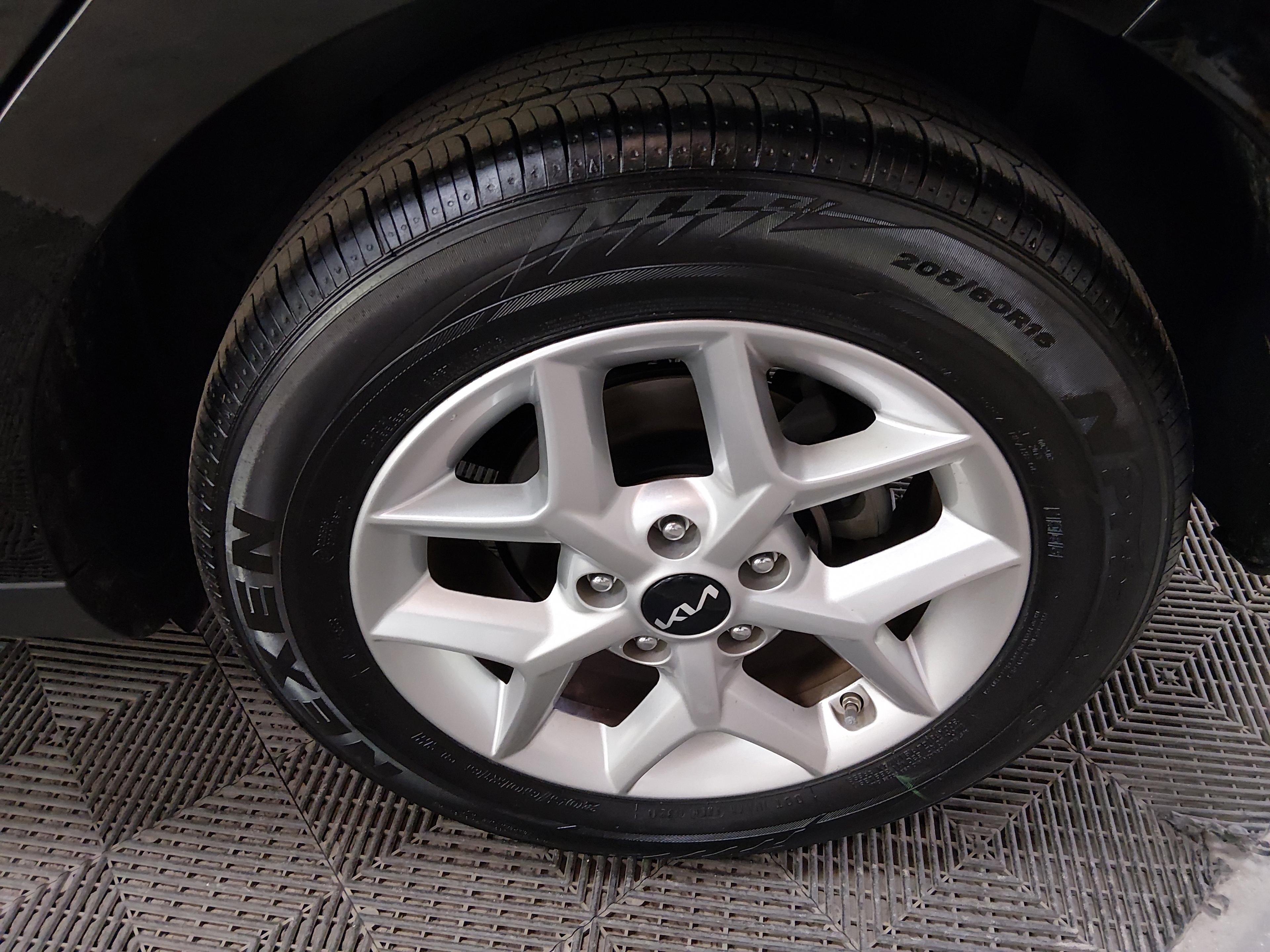 Kia Soul Lx Fwd - Thumbnail 10