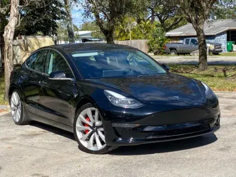 Tesla Model 3 Performance - Thumbnail 5