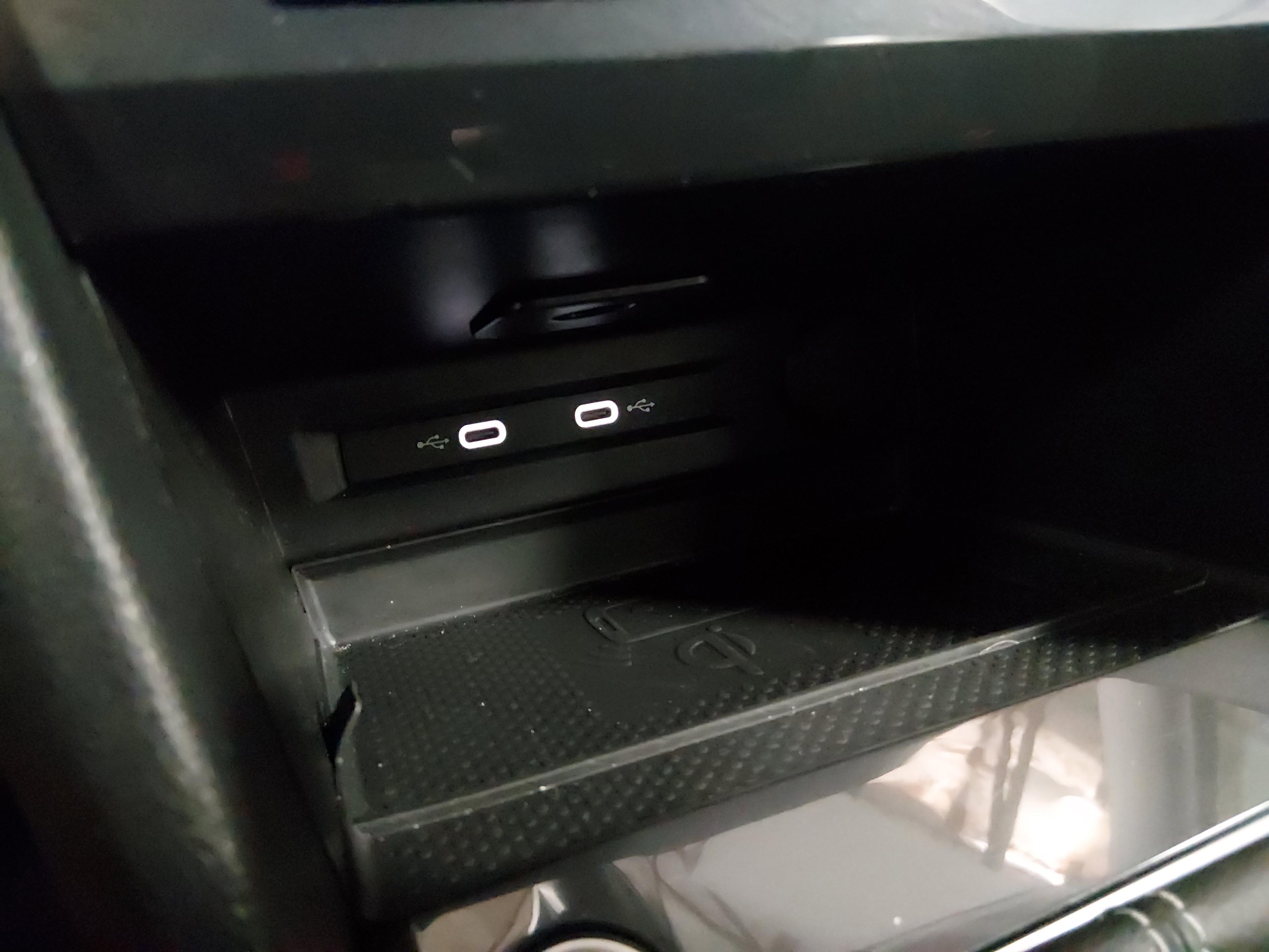 Volkswagen Tiguan Se 2.0T Fwd - Thumbnail 19