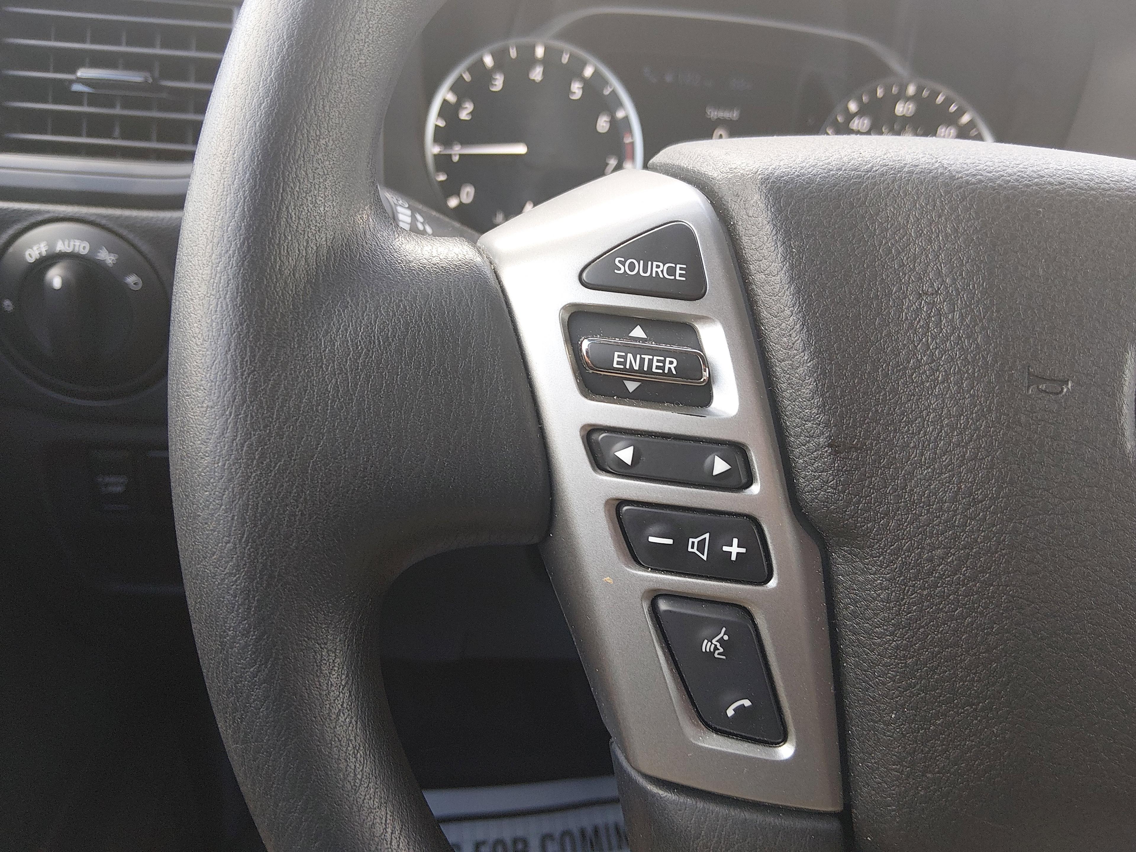 Nissan Titan 4X2 King Cab S - Thumbnail 12