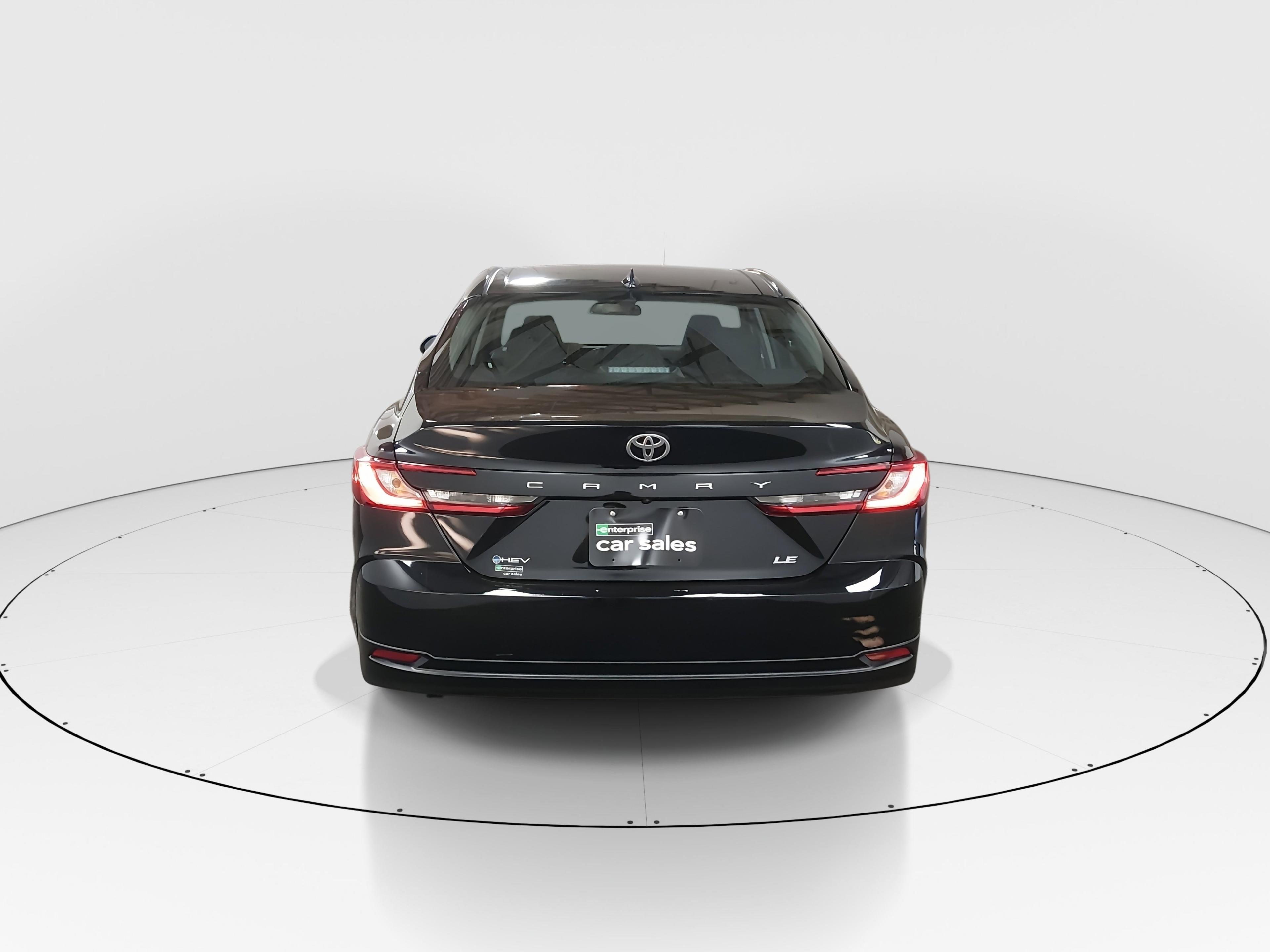 Toyota Camry Le - Thumbnail 6