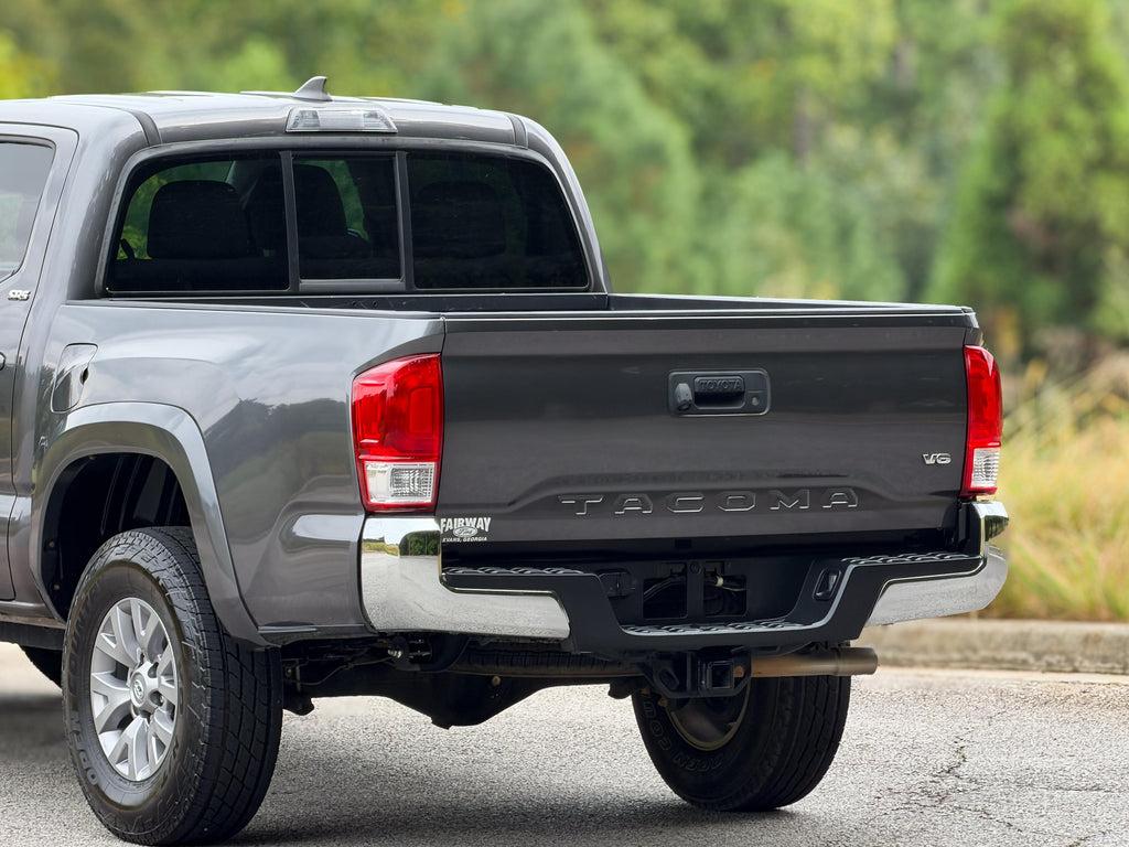 Toyota Tacoma V6 - Thumbnail 16