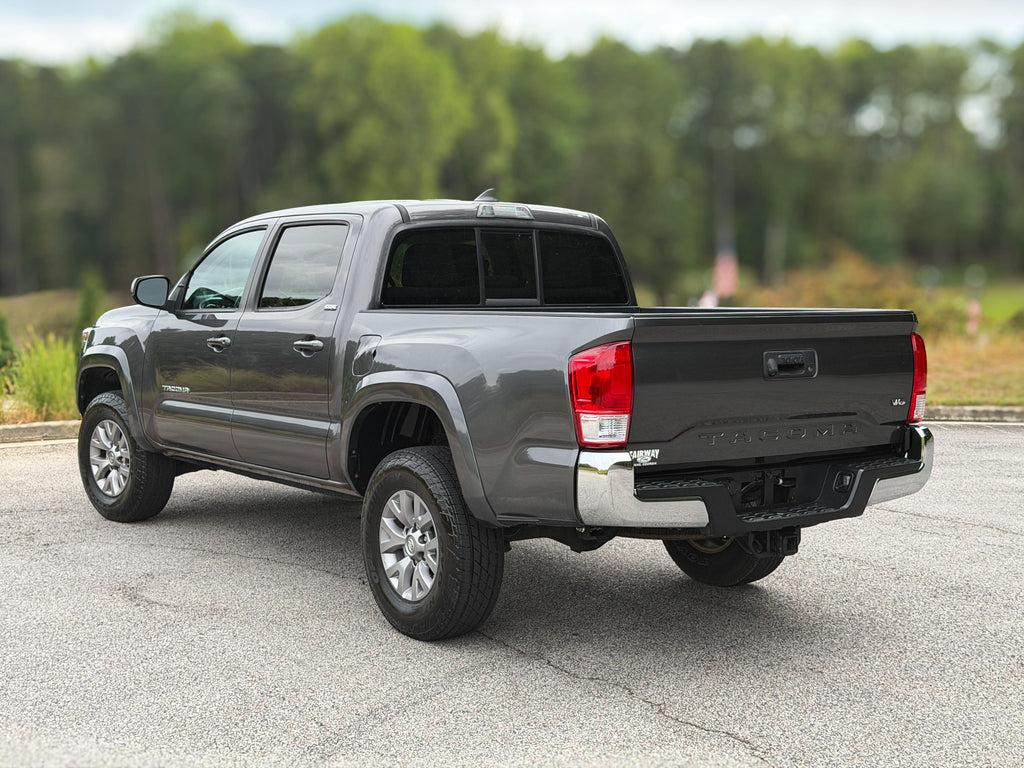 Toyota Tacoma V6 - Thumbnail 15