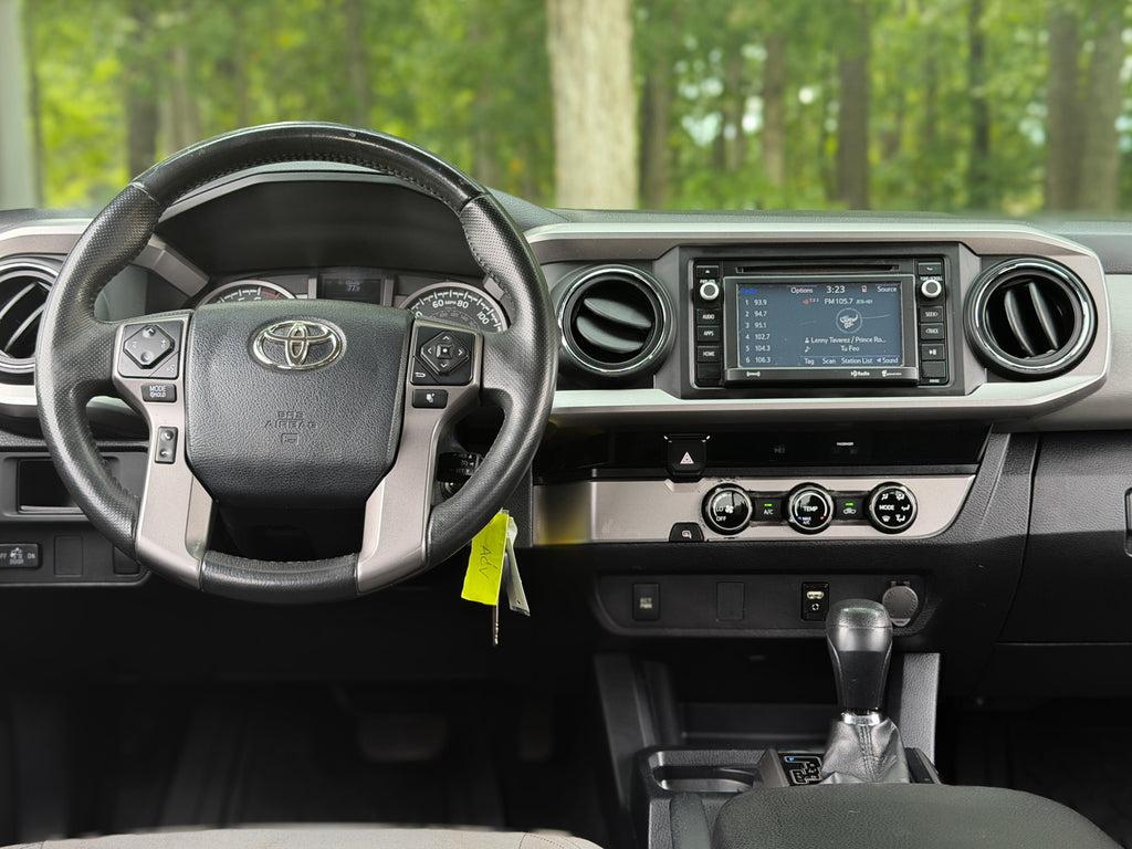 Toyota Tacoma V6 - Thumbnail 13