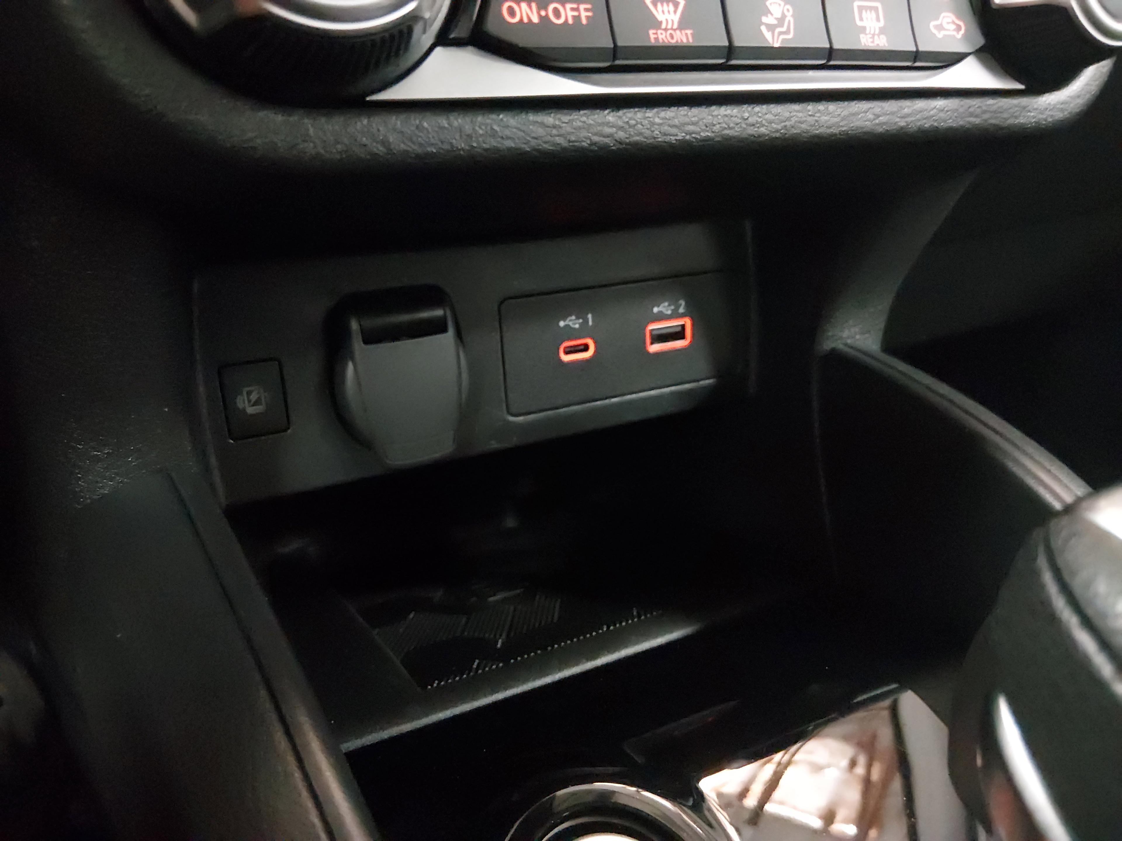 Nissan Versa Sr Cvt - Thumbnail 18