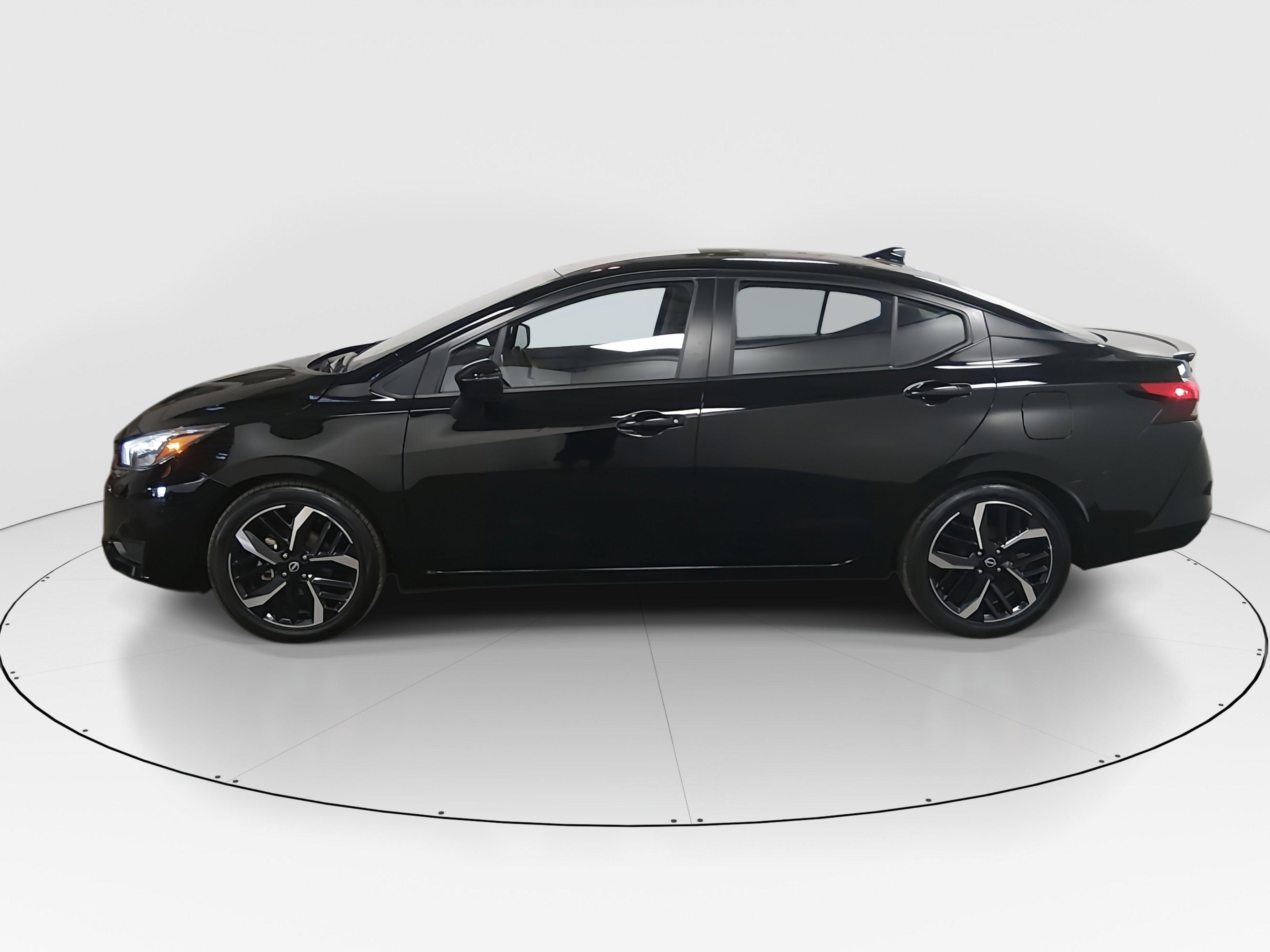 Nissan Versa Sr Cvt - Thumbnail 4