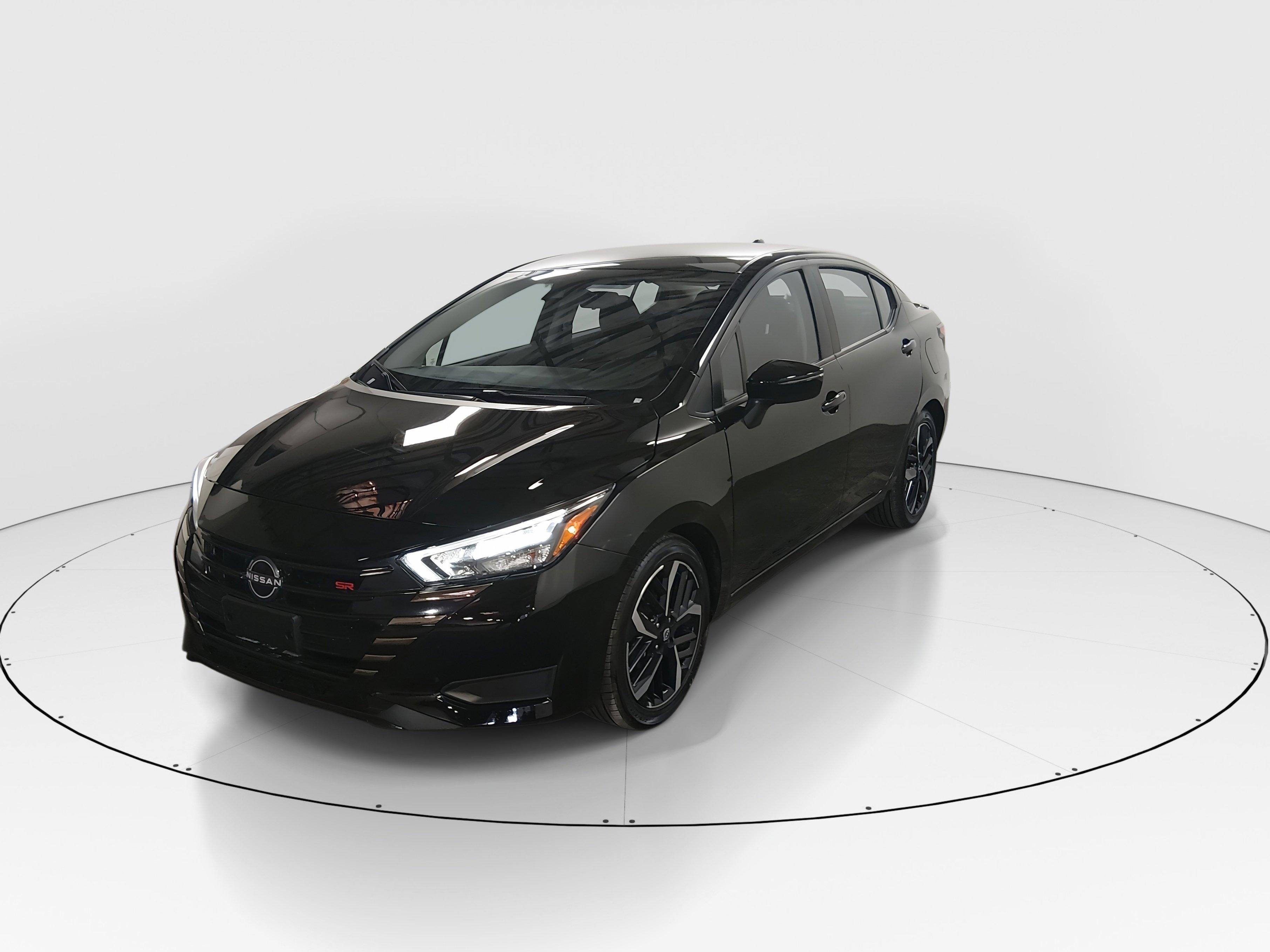 Nissan Versa Sr Cvt - Thumbnail 3